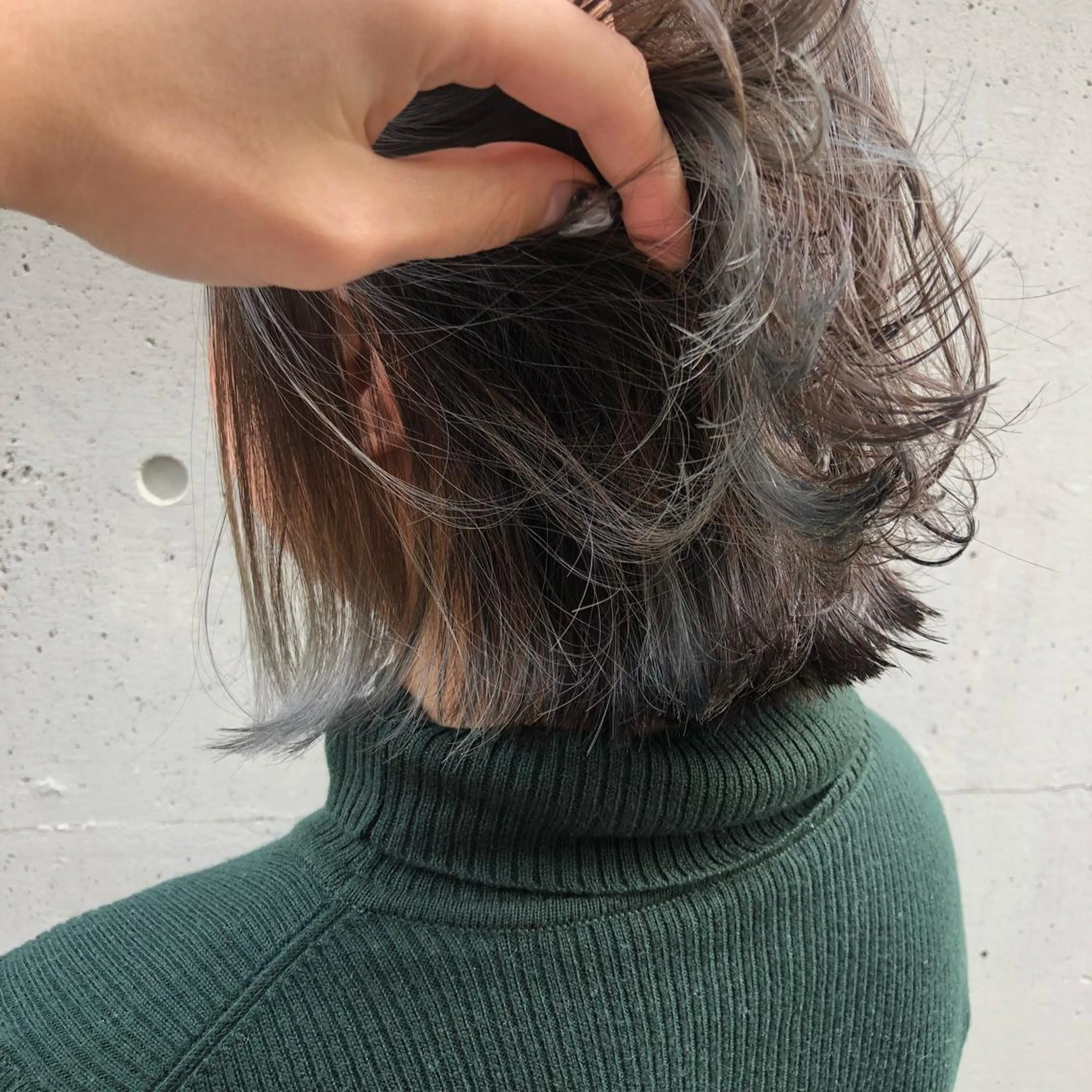 ミディアム カラー インナーカラー オリーブカラー カット ヘアカラー トリートメント 酸性縮毛矯正🧴韓国 レイヤー/髪質改善のヘアスタイル