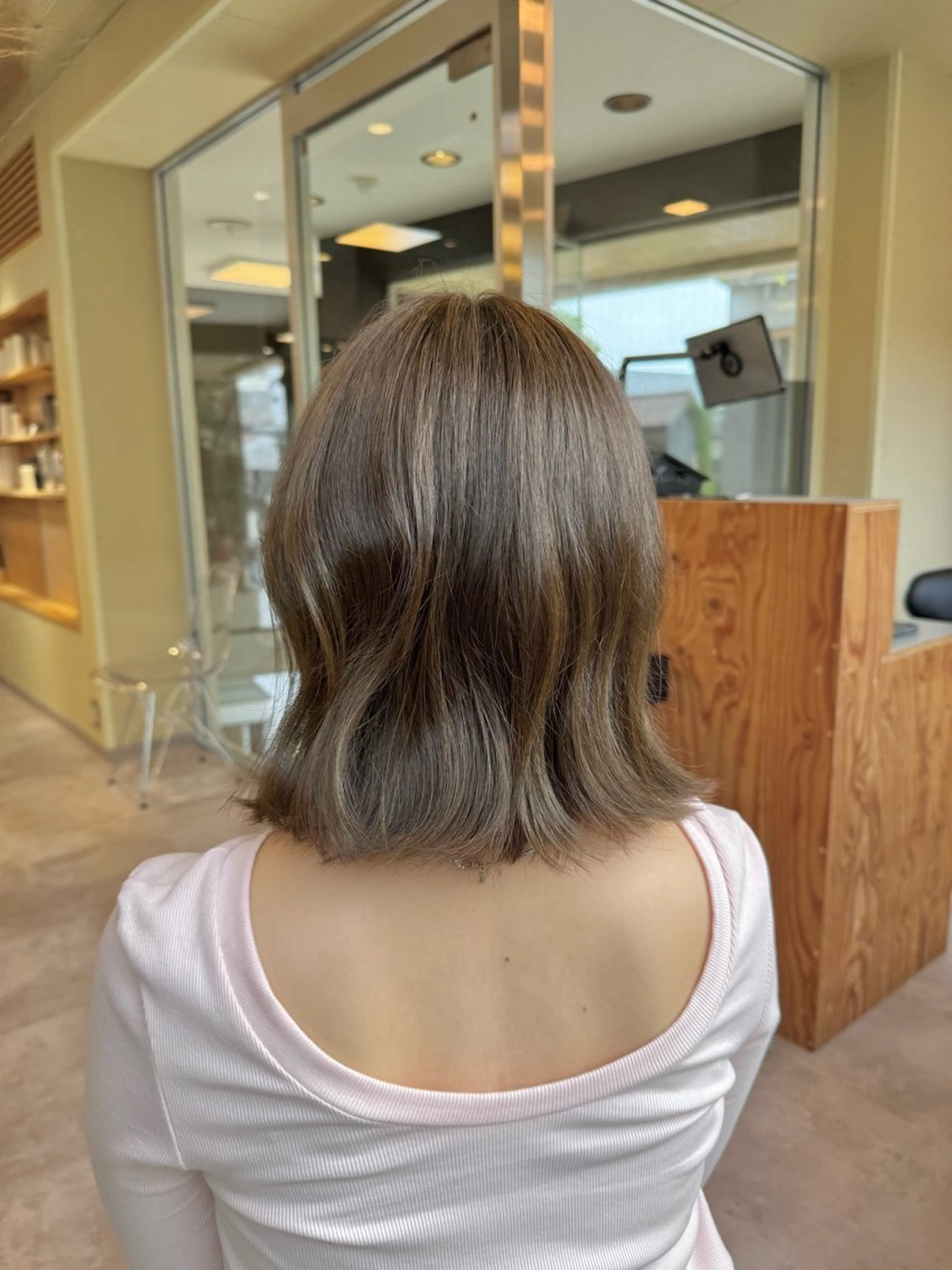 ショート カラー カット ヘアカラー ナチュラルに目を惹く デザイン/KOHNOのヘアスタイル