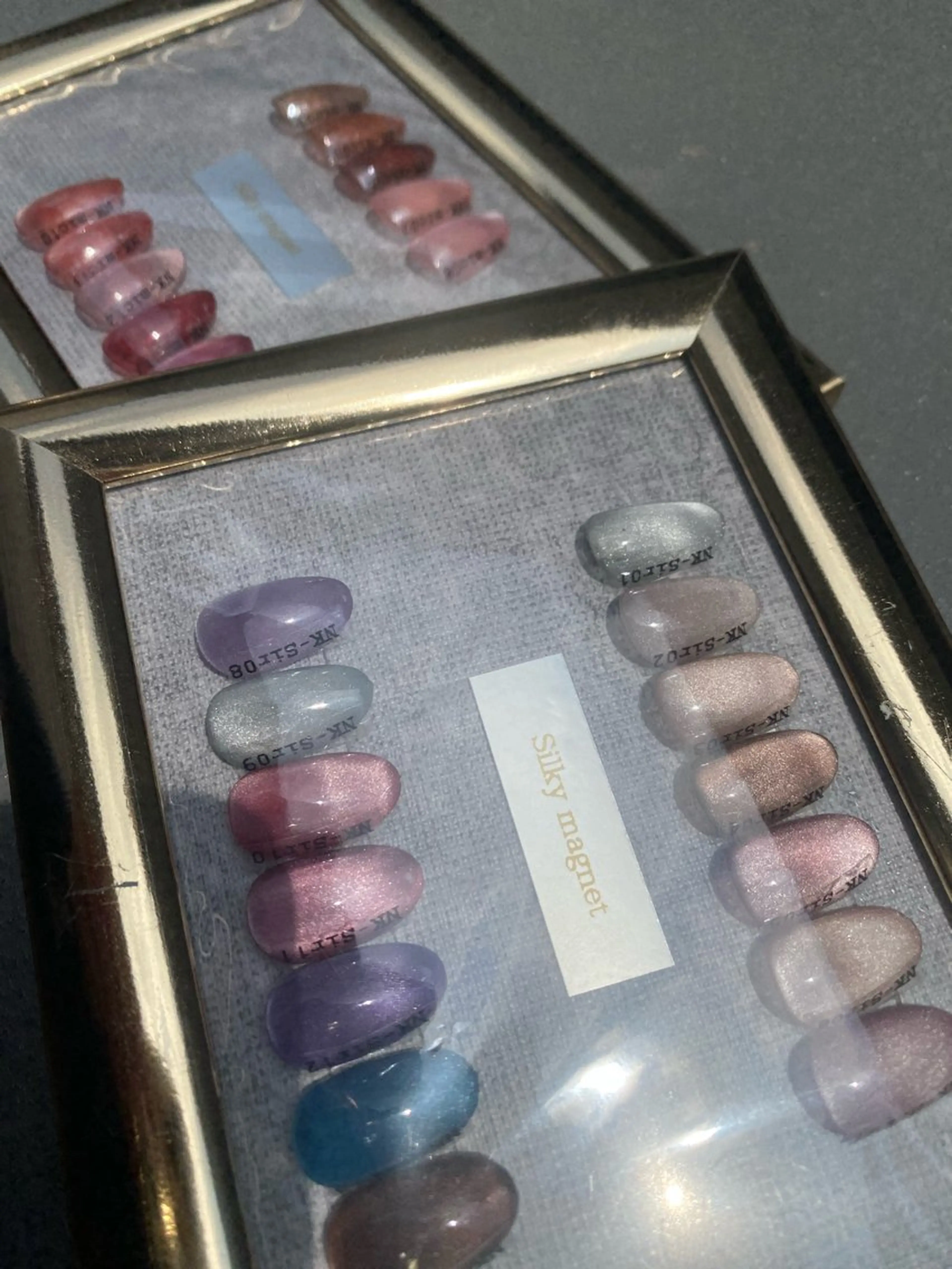 ネイル マグネットネイル ハンドネイル 🌿Charme🌿 MAIのネイルデザイン