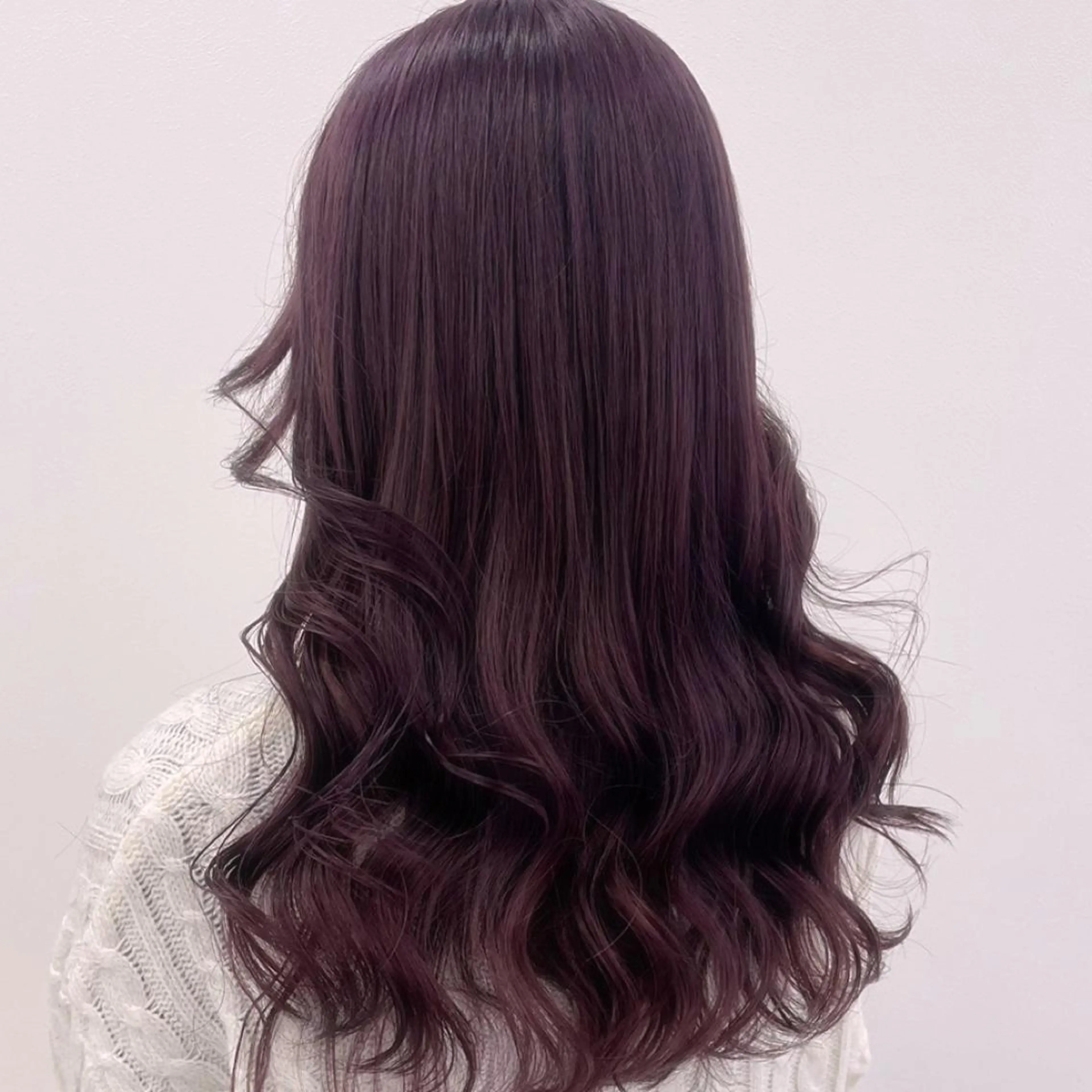 ロング ❤︎ワンホンガーリー なハイトーンヘア❤︎のヘアスタイル