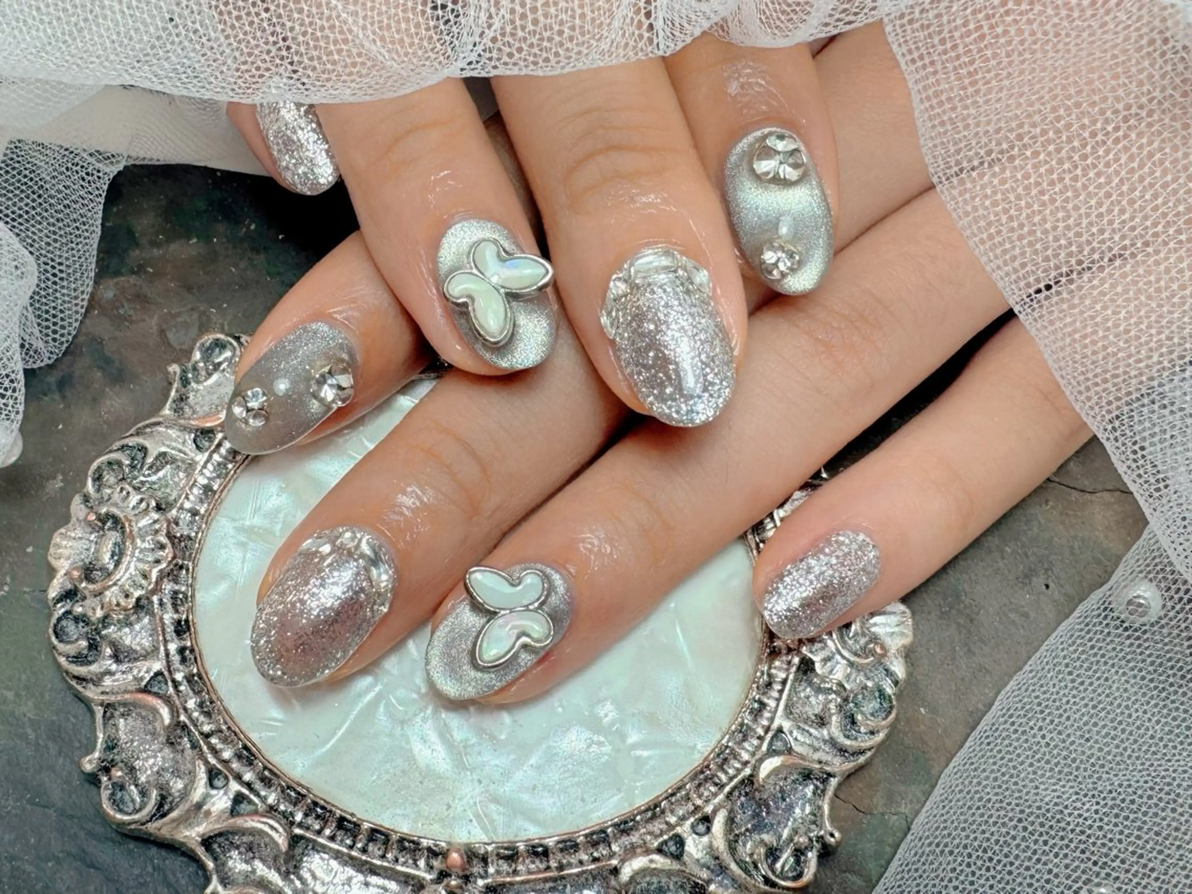 ネイル ハンドネイル マジック ミラーのネイルデザイン