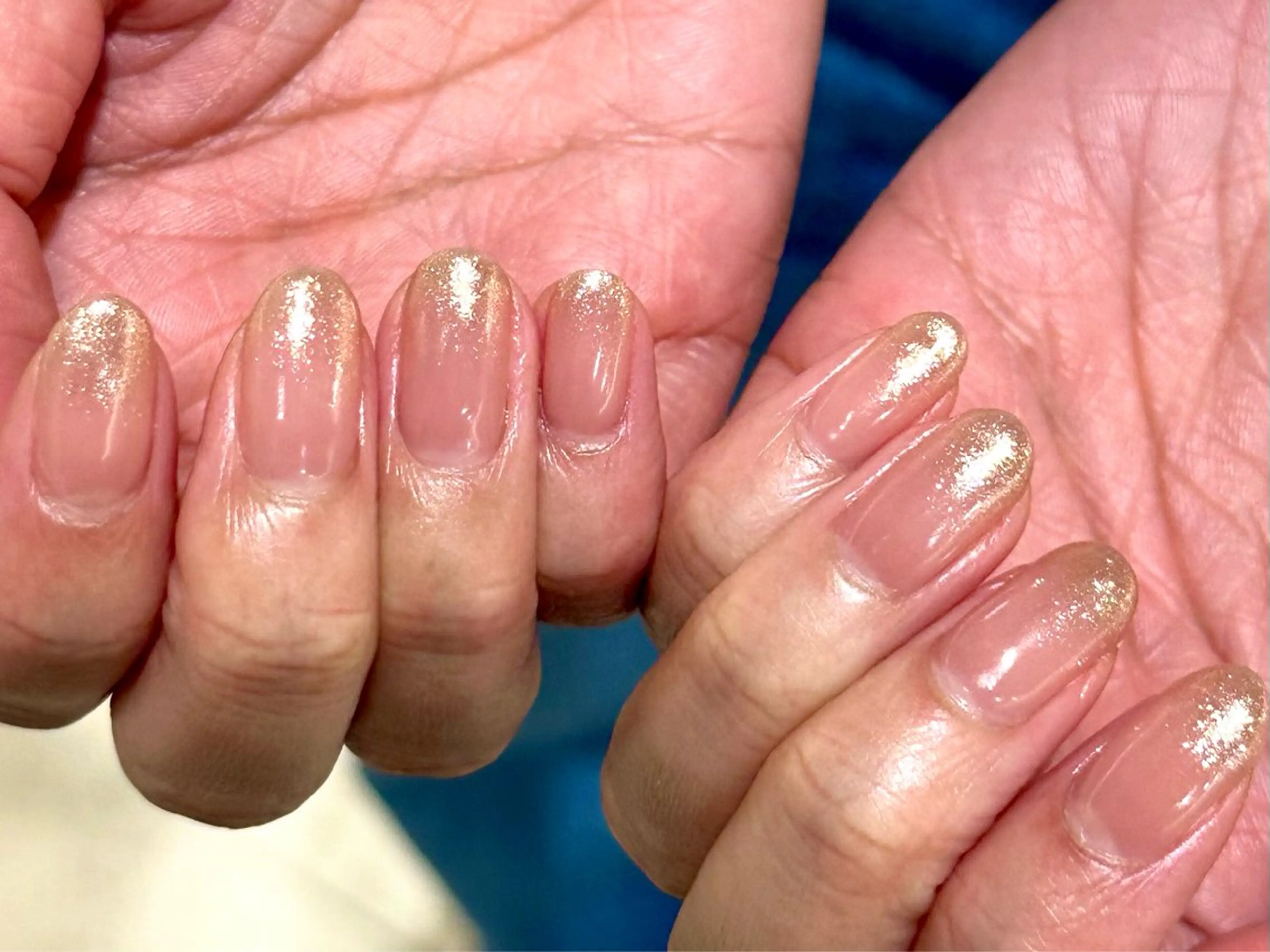 ネイル グラデーション ラメ(グリッター) ラメグラデーション ハンドネイル kano🫧 指名No.1💫のネイルデザイン