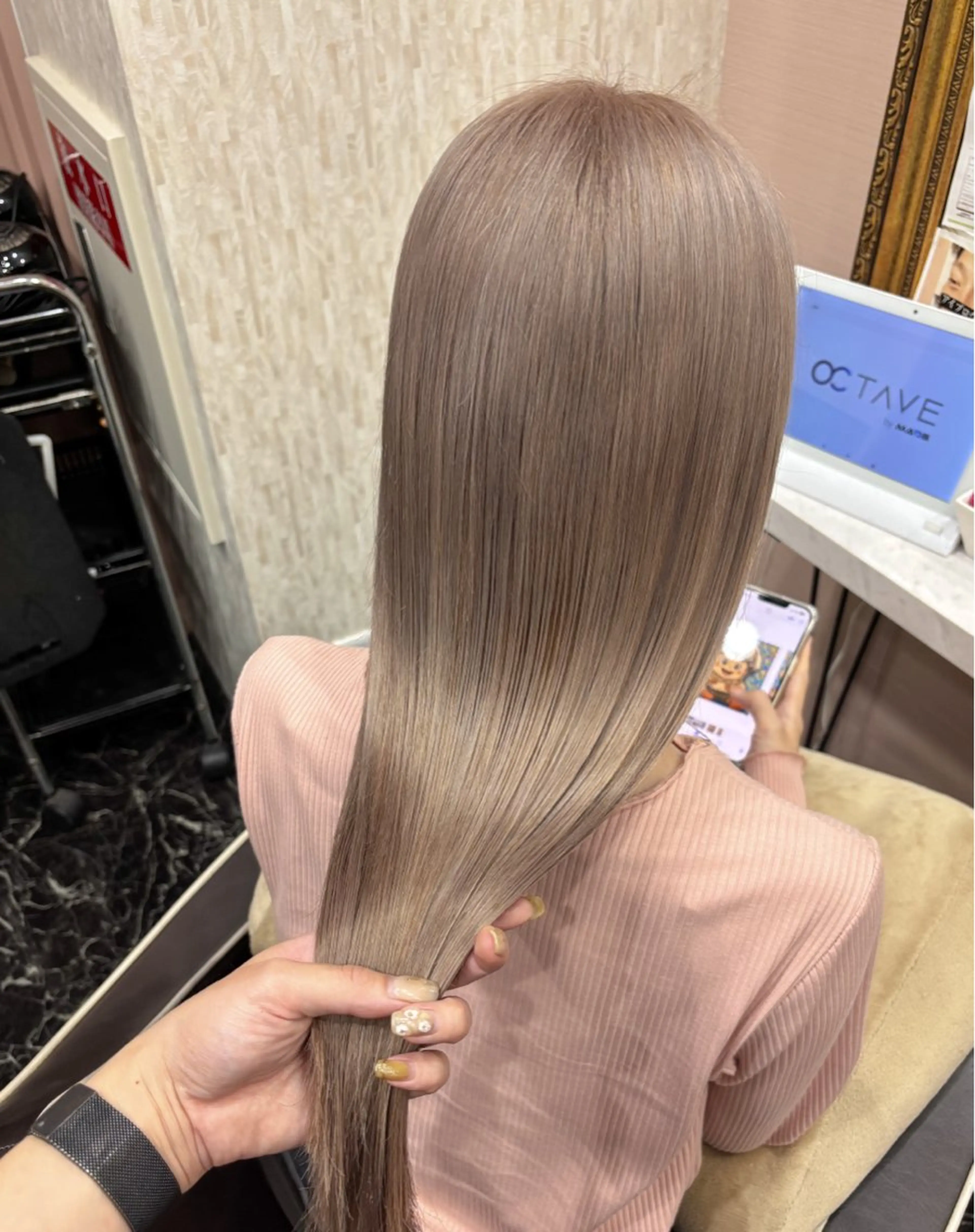 セミロング カラー得意【梅田】 瀧本友梨乃のヘアスタイル