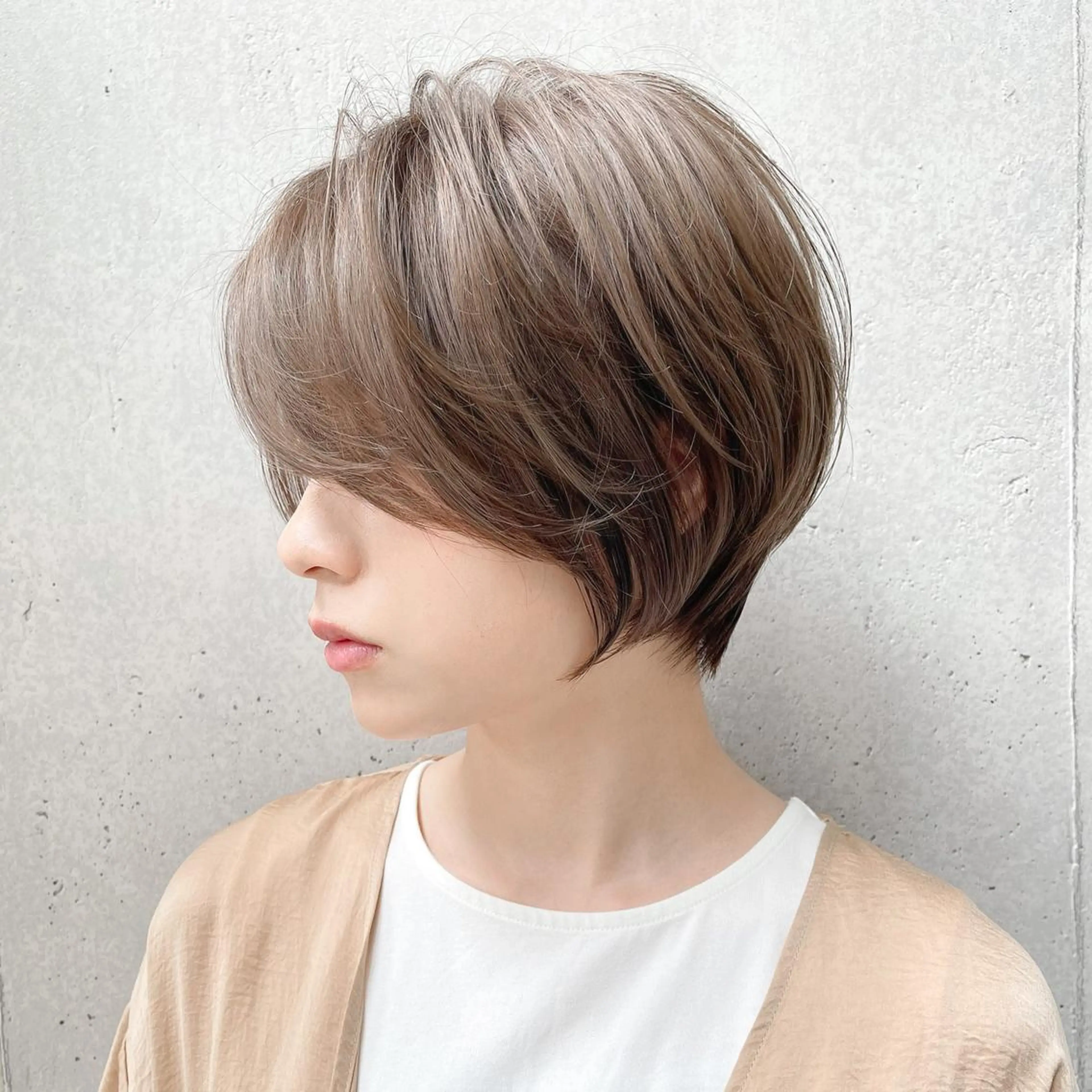 ショート カラー 宮本 聖希のヘアスタイル