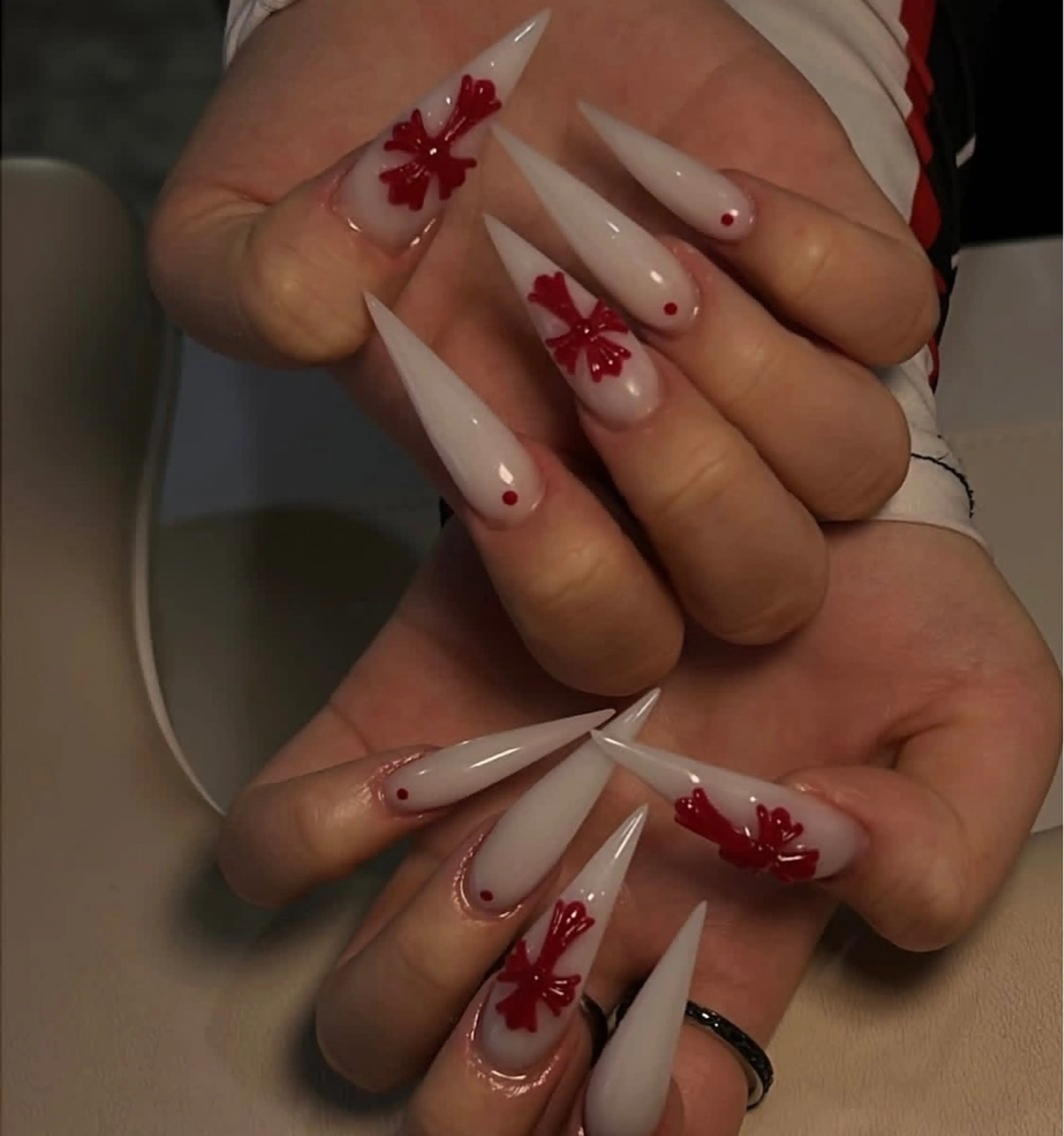 ネイル アートネイル ストーンネイル ネイルチップ ハンドネイル NiJi Nailsのネイルデザイン