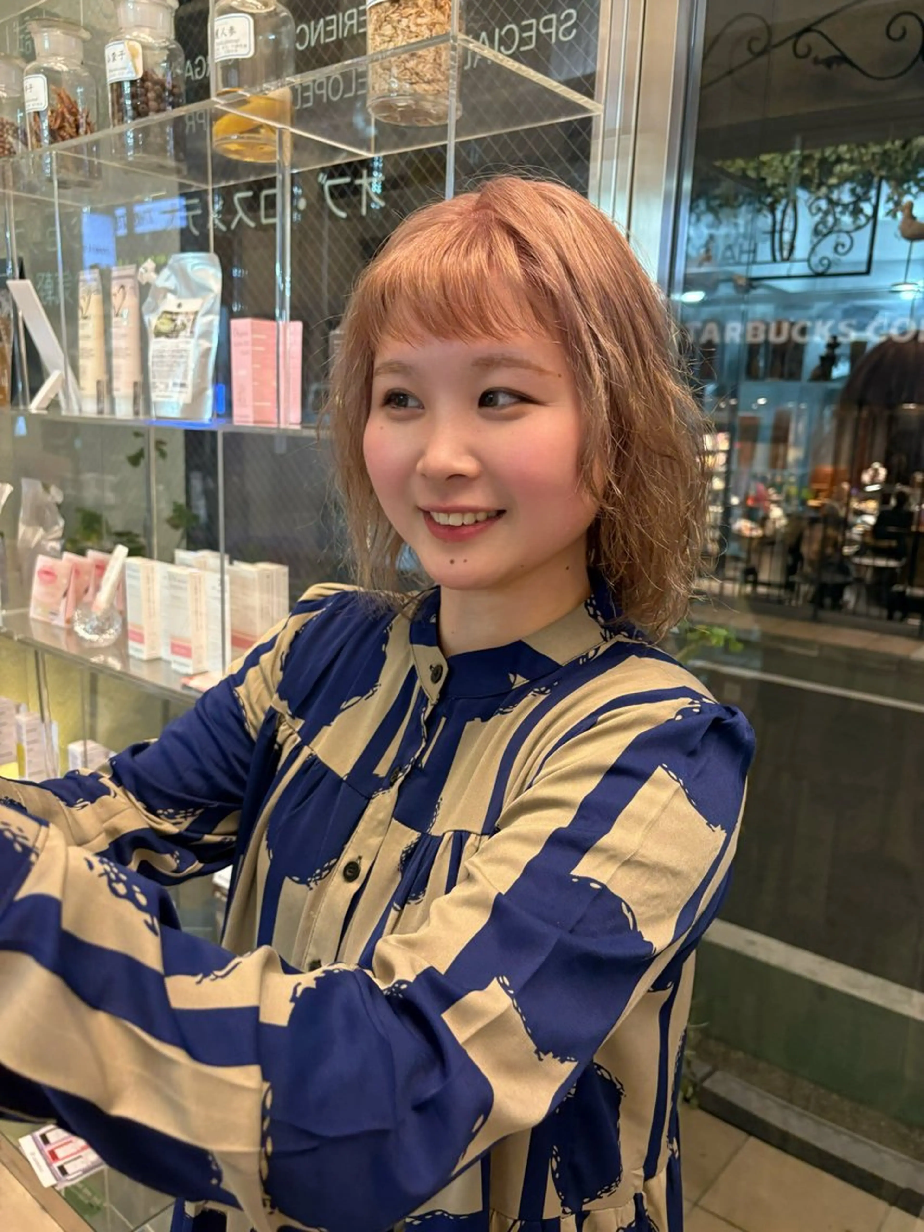 ミディアム ヘアカラー 表参道/ 🤍IKUMIのヘアスタイル