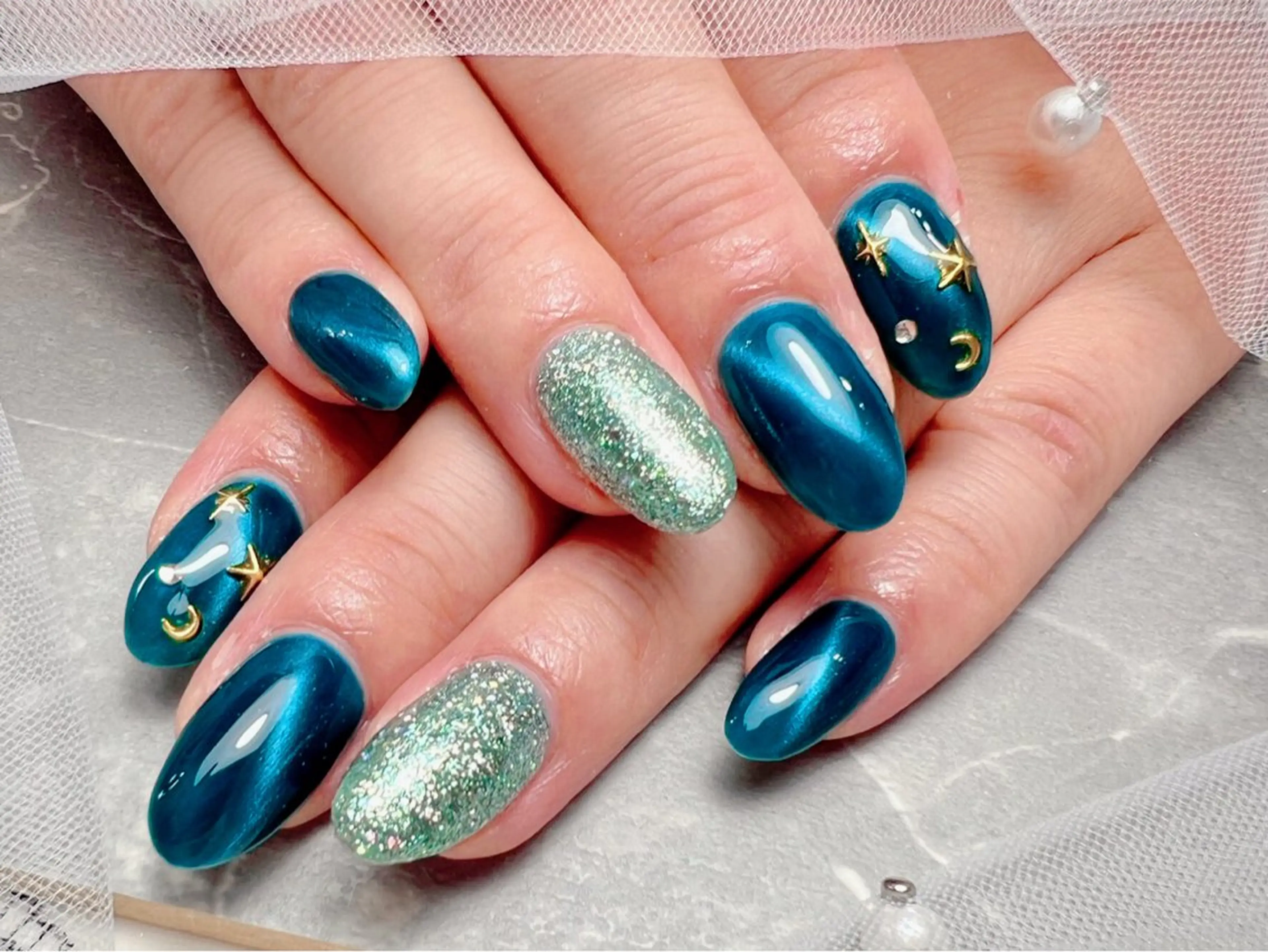 ネイル ハンドネイル マジック ミラーのネイルデザイン