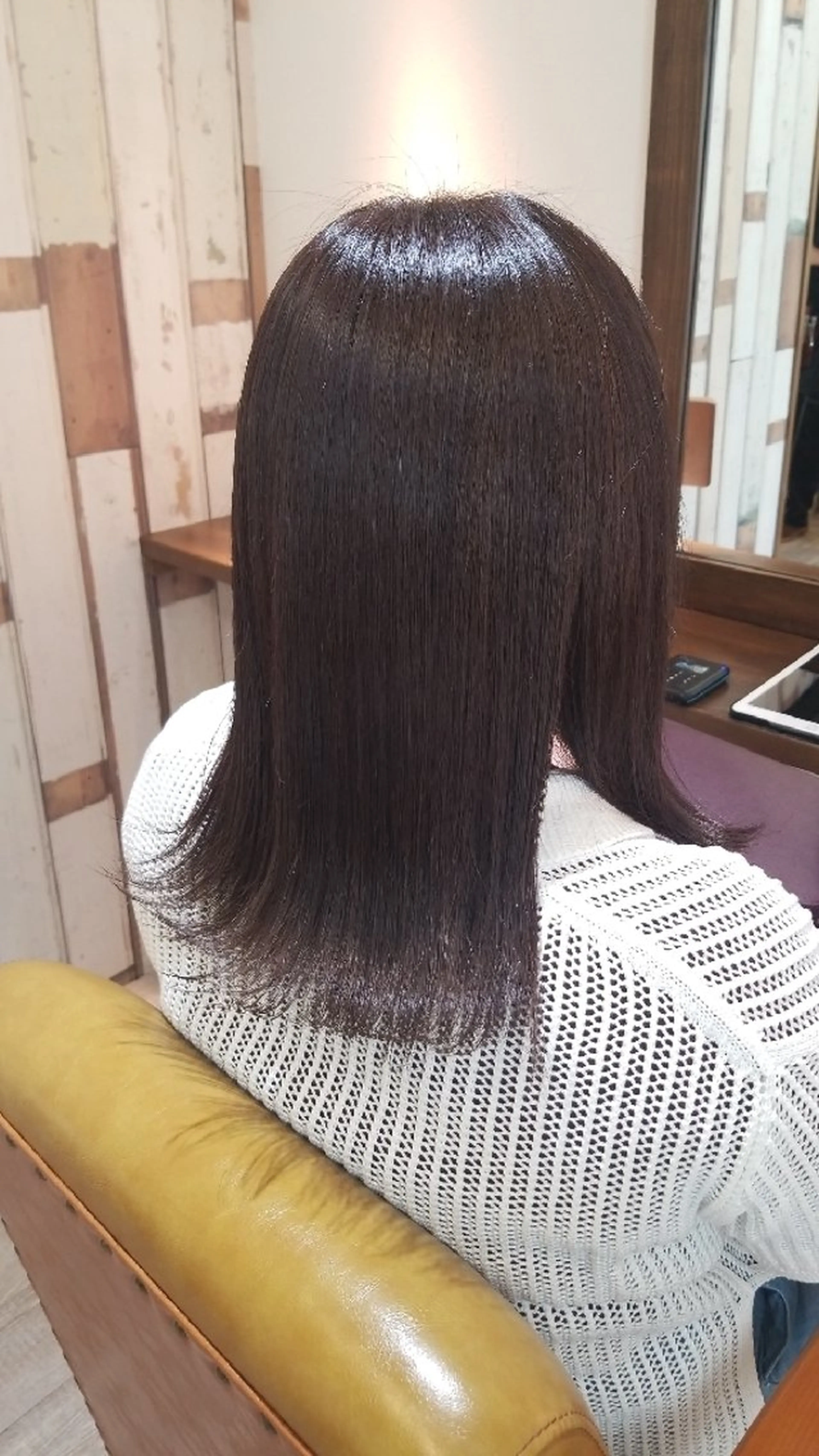 ミディアム カラー ブラウンカラー バイオレットカラー バイオレットブラウン カット ヘアカラー トリートメント 松江 幸世のヘアスタイル