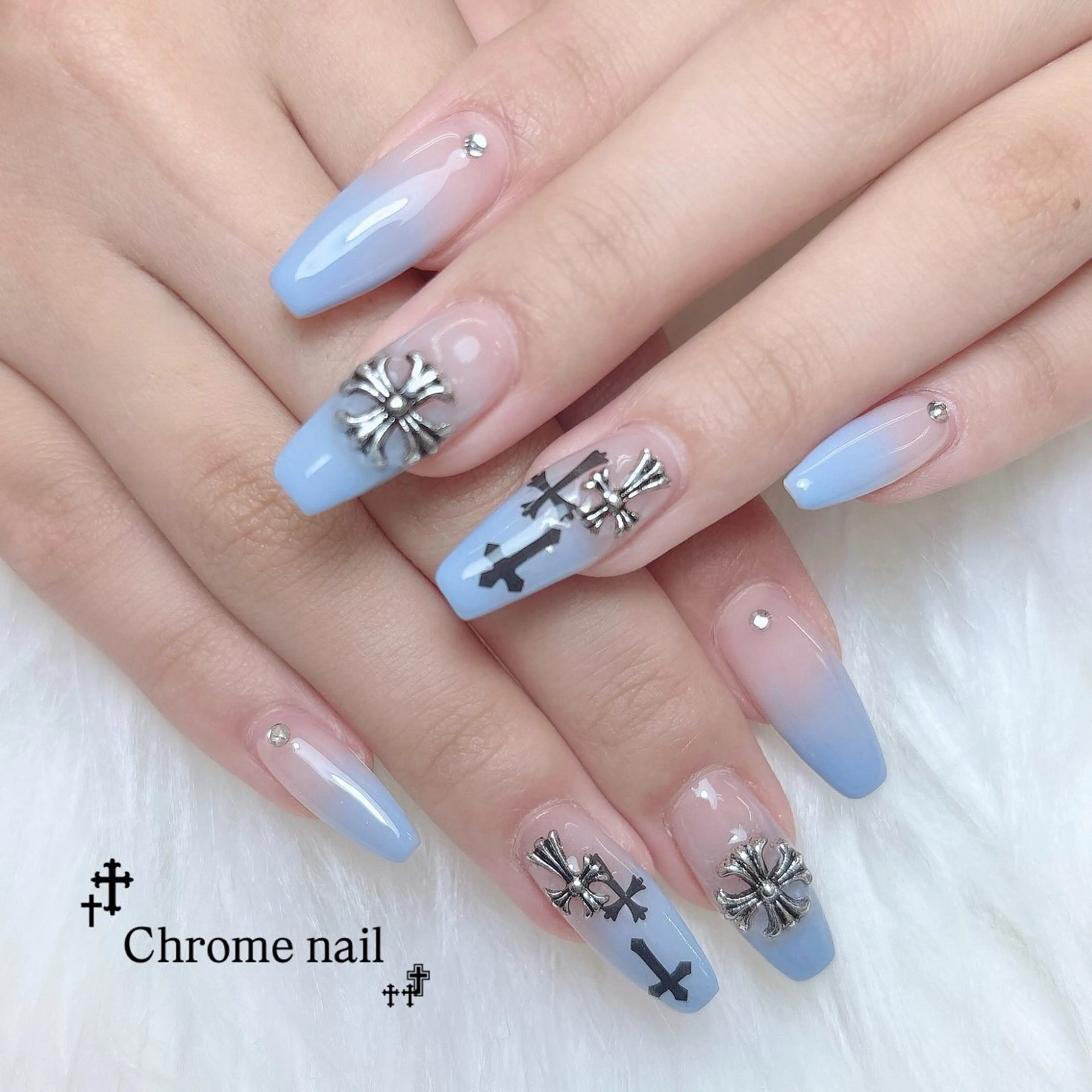 ネイル ブルー グラデーション 韓国ネイル 水色 持ち込み ar studio/ ARISAのエステ・リラクイメージ