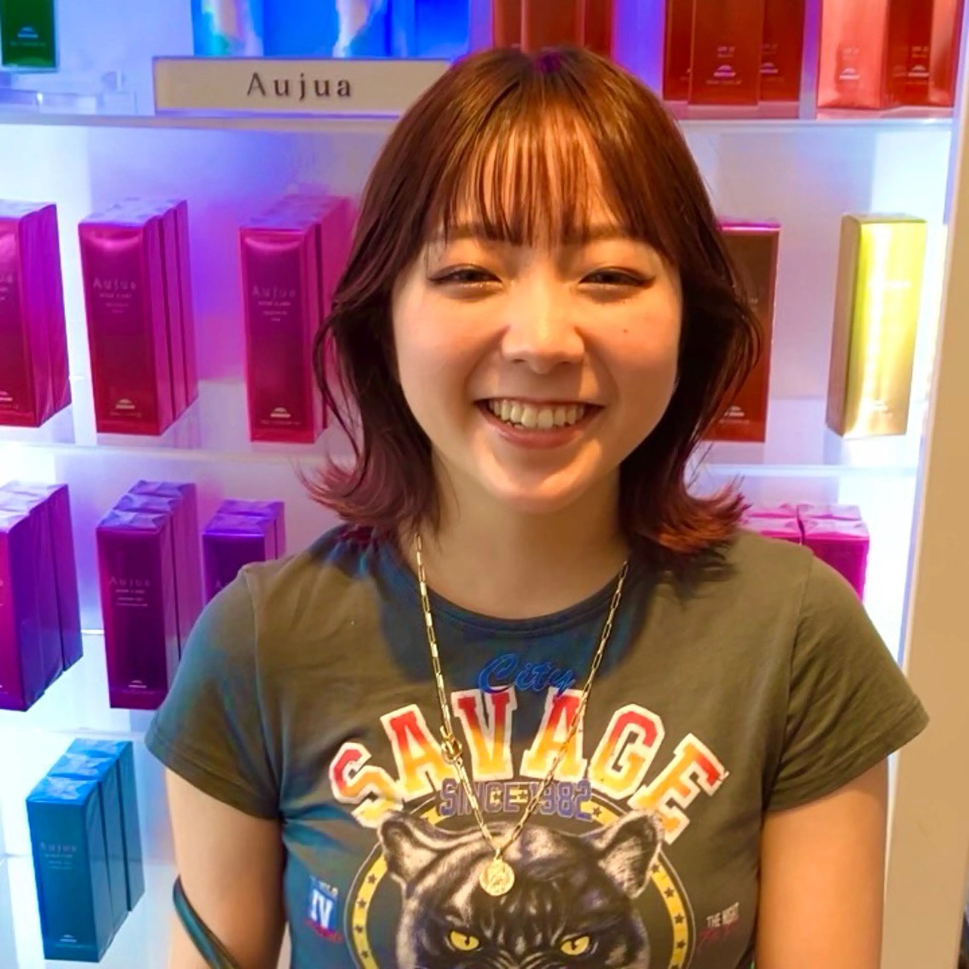 ミディアム カラー ブラウンカラー ピンクカラー ピンクブラウン カット ヘアカラー ⭐️韓国ブリーチ 顔周りカット⭐️のヘアスタイル