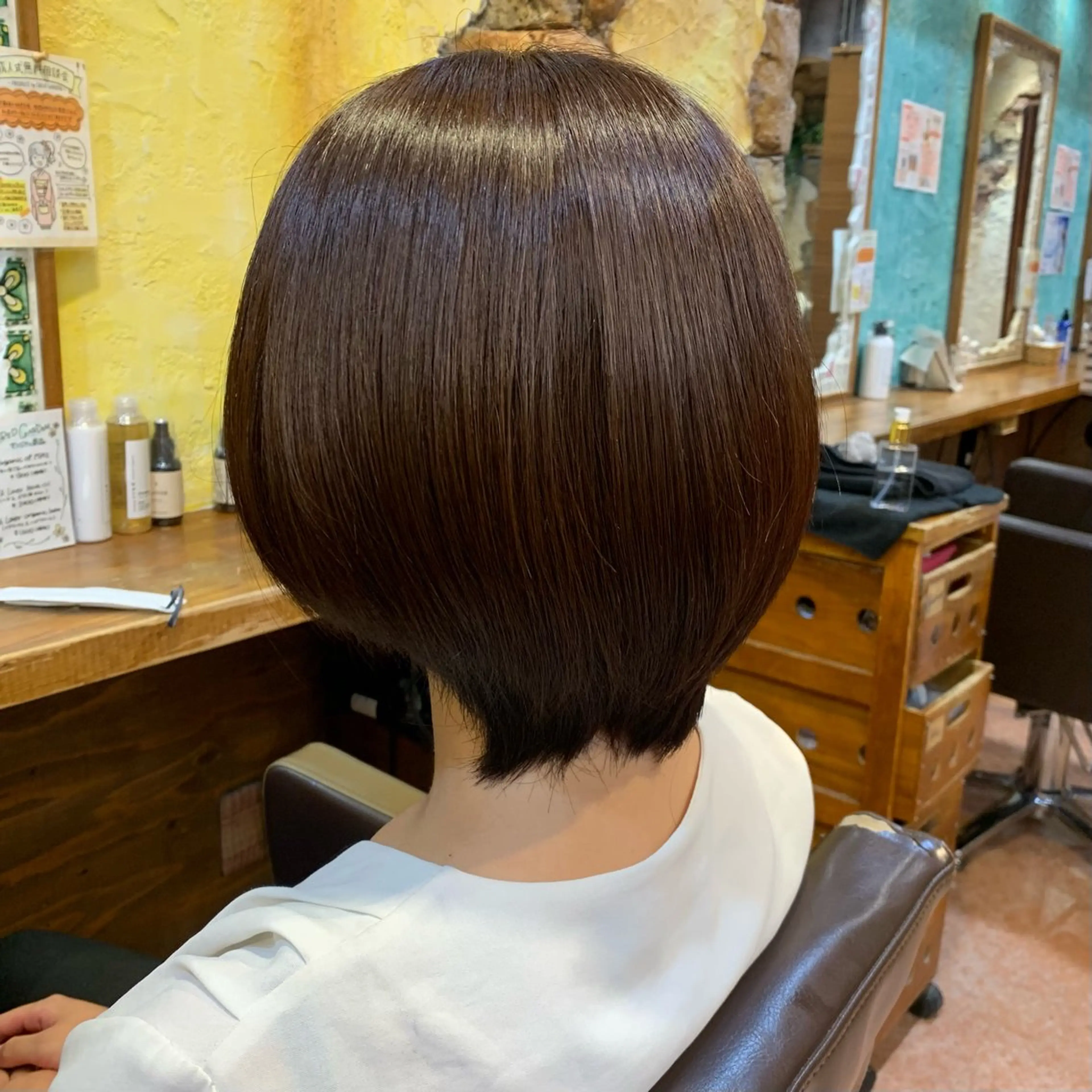 ショート カラー ブラウンカラー しんぼり なおみのヘアスタイル