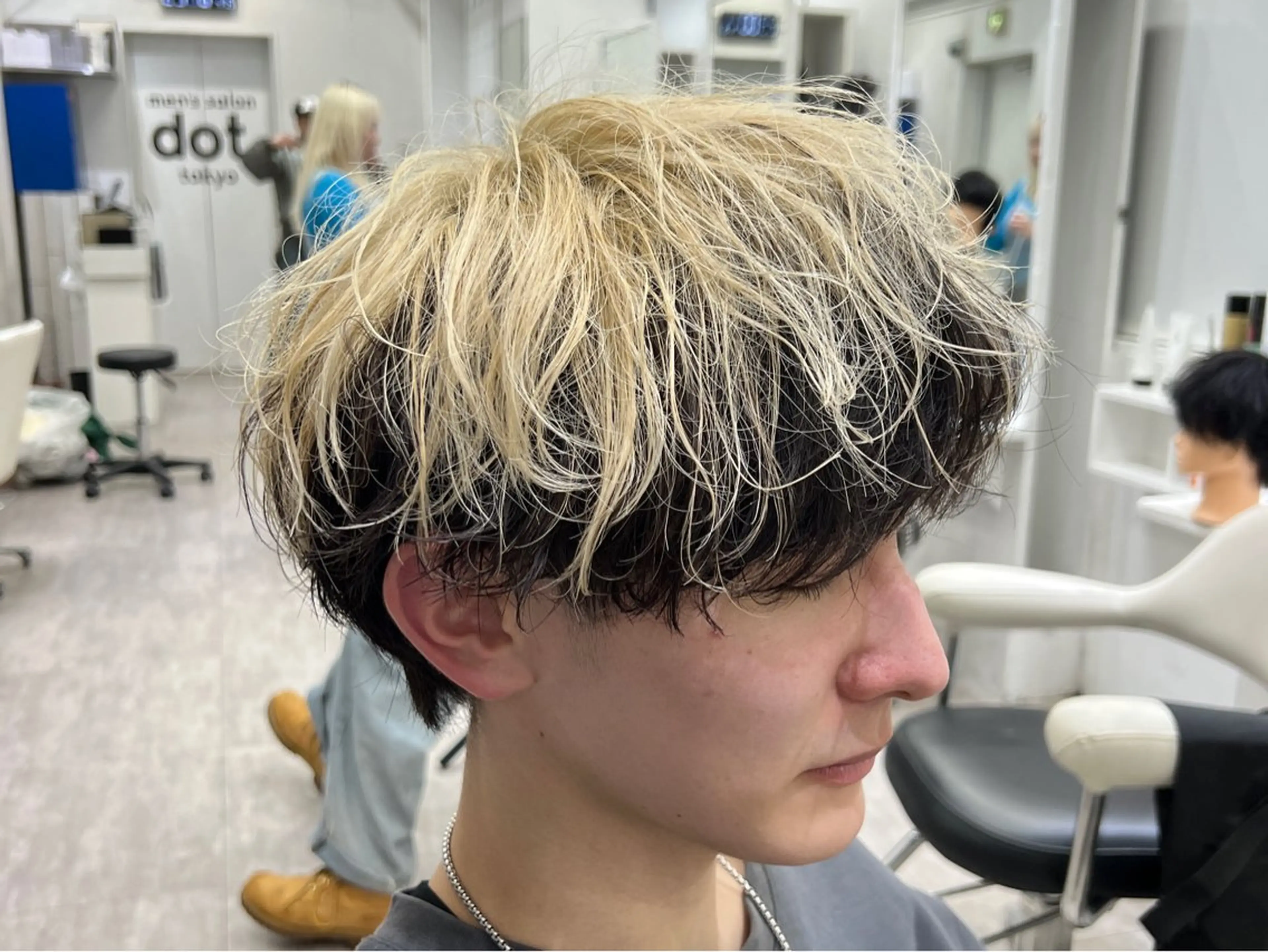 ミディアム ✨️ツイスパ波巻き特 化小杉澪生✨️のヘアスタイル