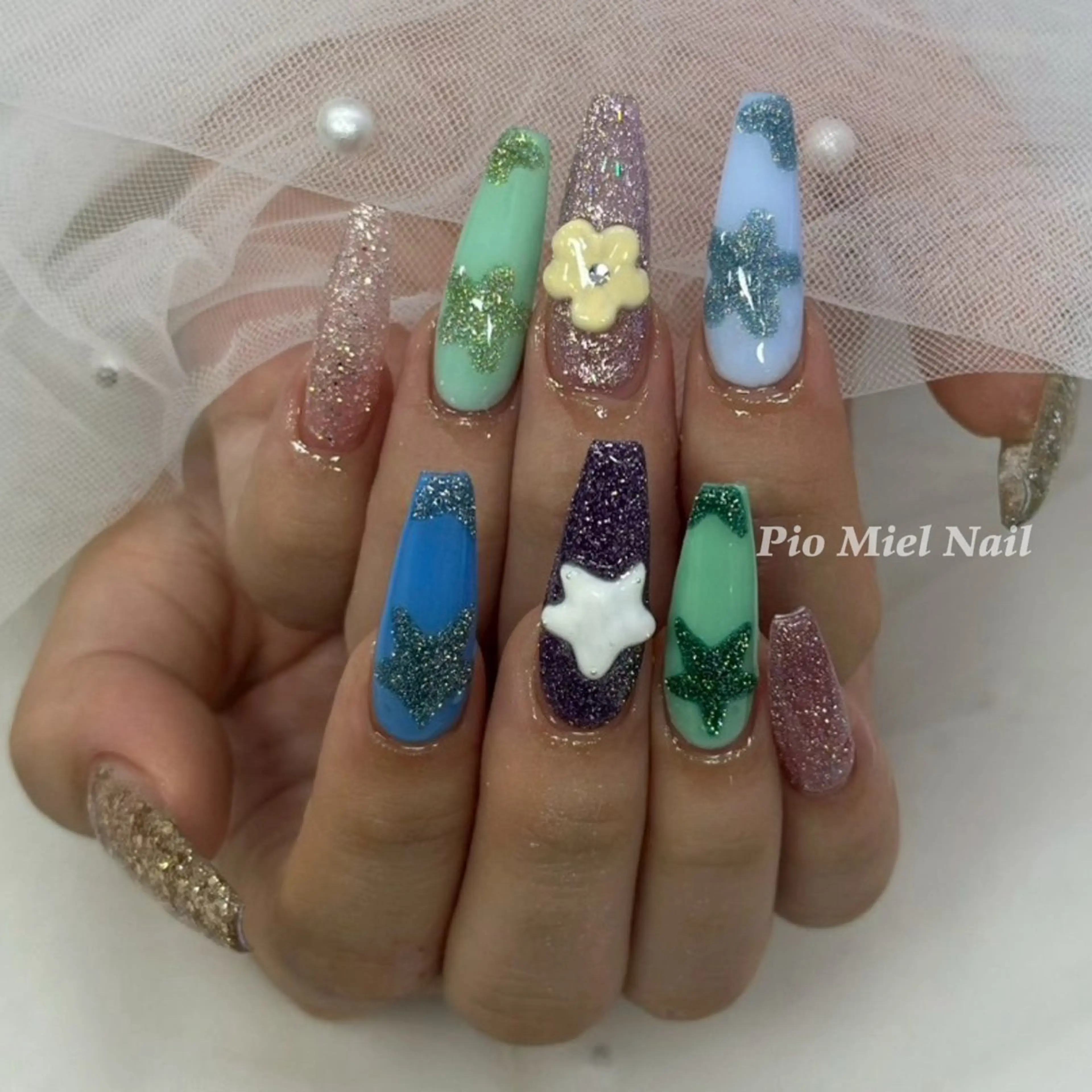 ロング 韓国風ヘア Pio Mielのネイルデザイン