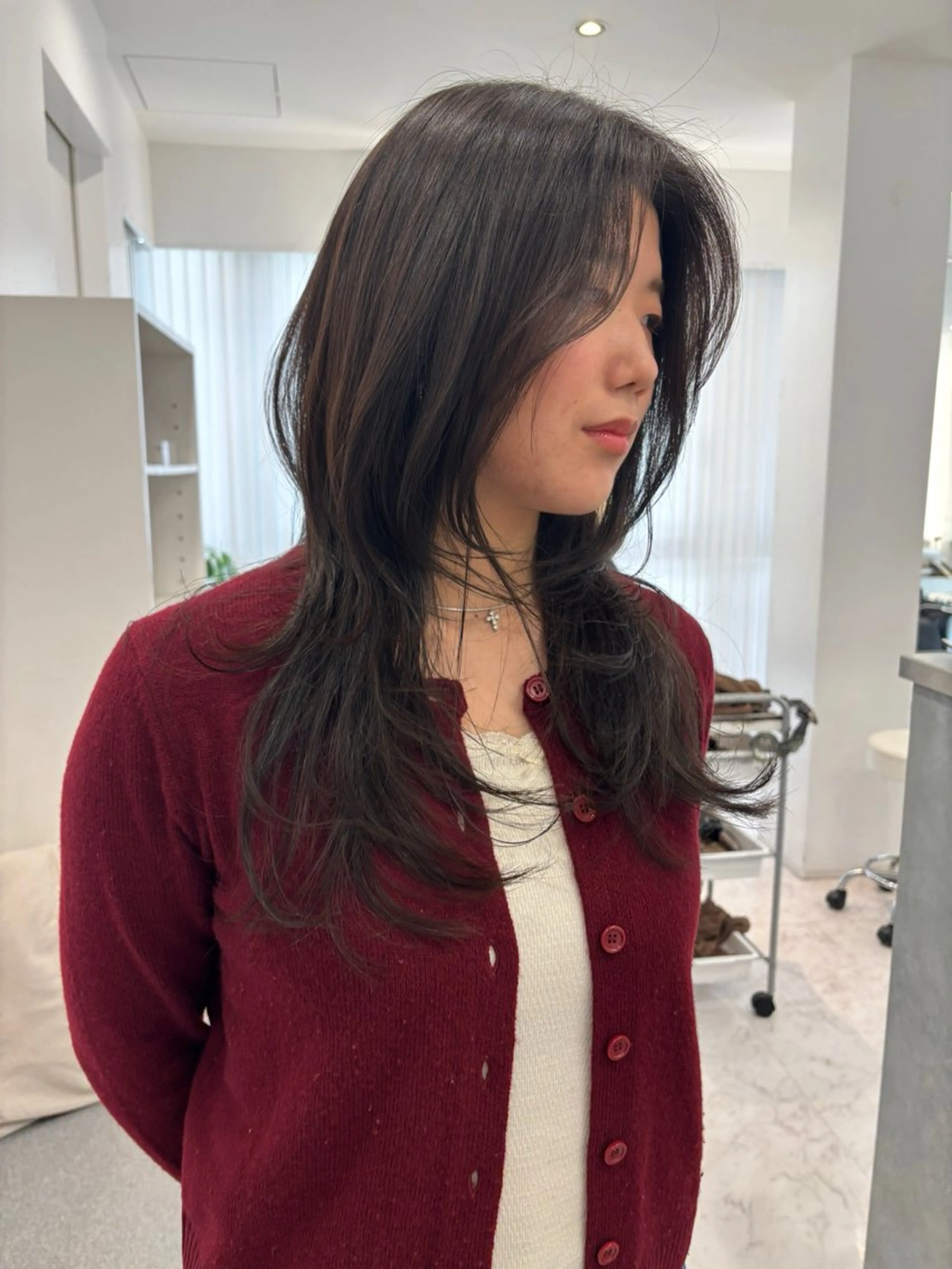 ロング カラー オリーブグレー 韓国風ヘア カット ヘアカラー トリートメント レイヤーカット🎀 kanaのヘアスタイル