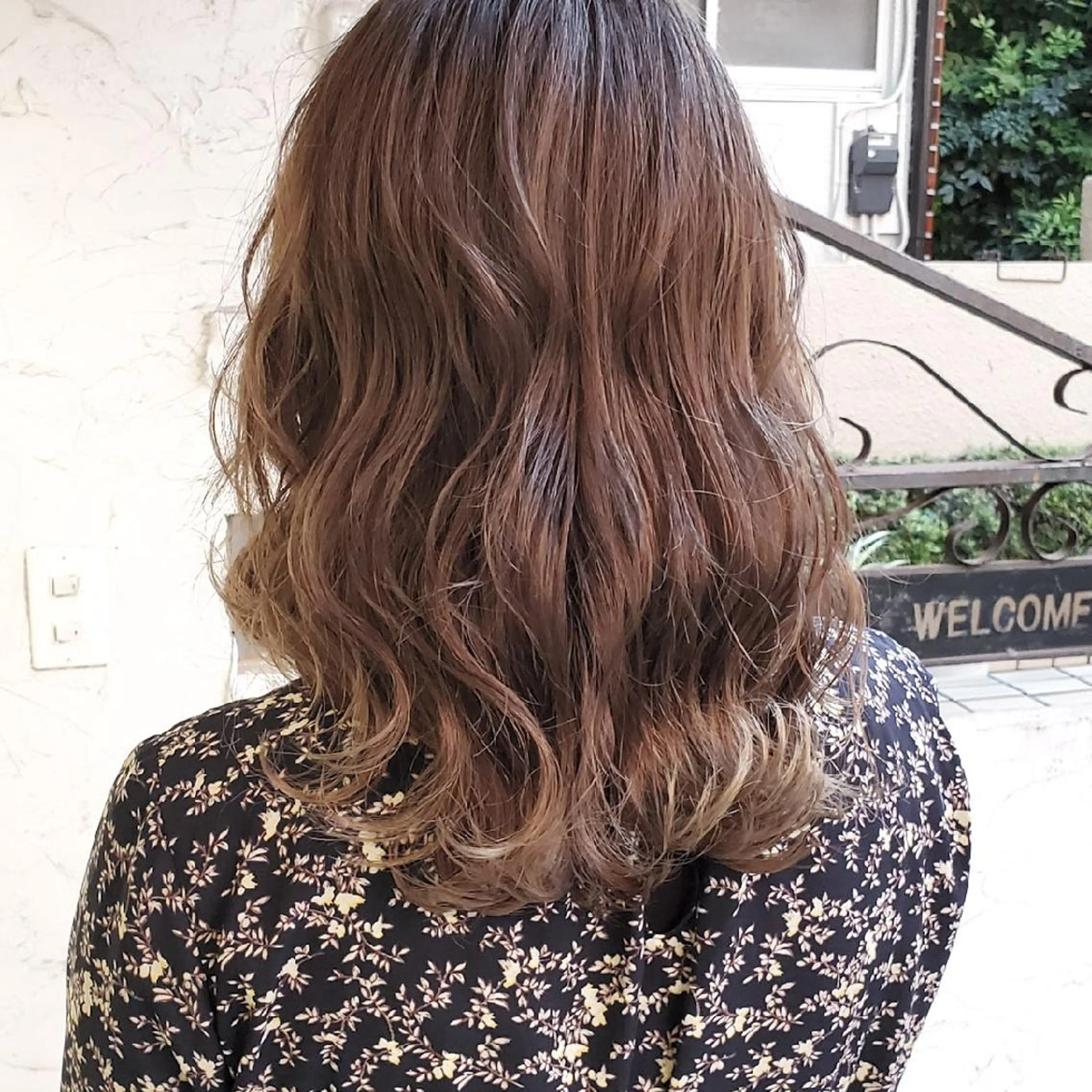 セミロング カラー カット ヘアカラー トリートメント フリーランス所属・韓国ヘア レイヤー くびれヘアMATSUのヘアスタイル