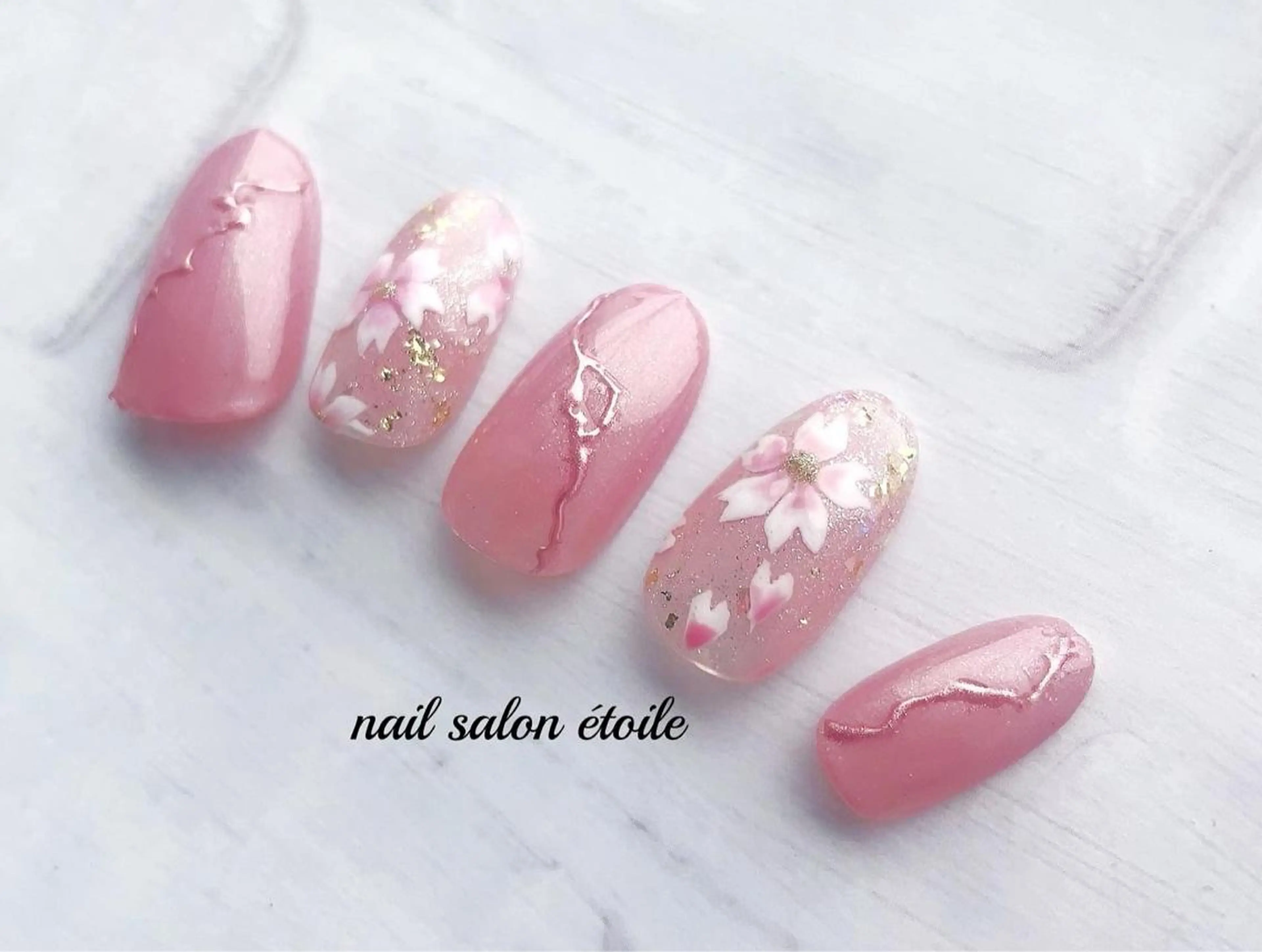 ネイル 桜ネイル 入学式 フラワーネイル ジェルネイル ミラーネイル ハンドネイル nail salon étoileのネイルデザイン
