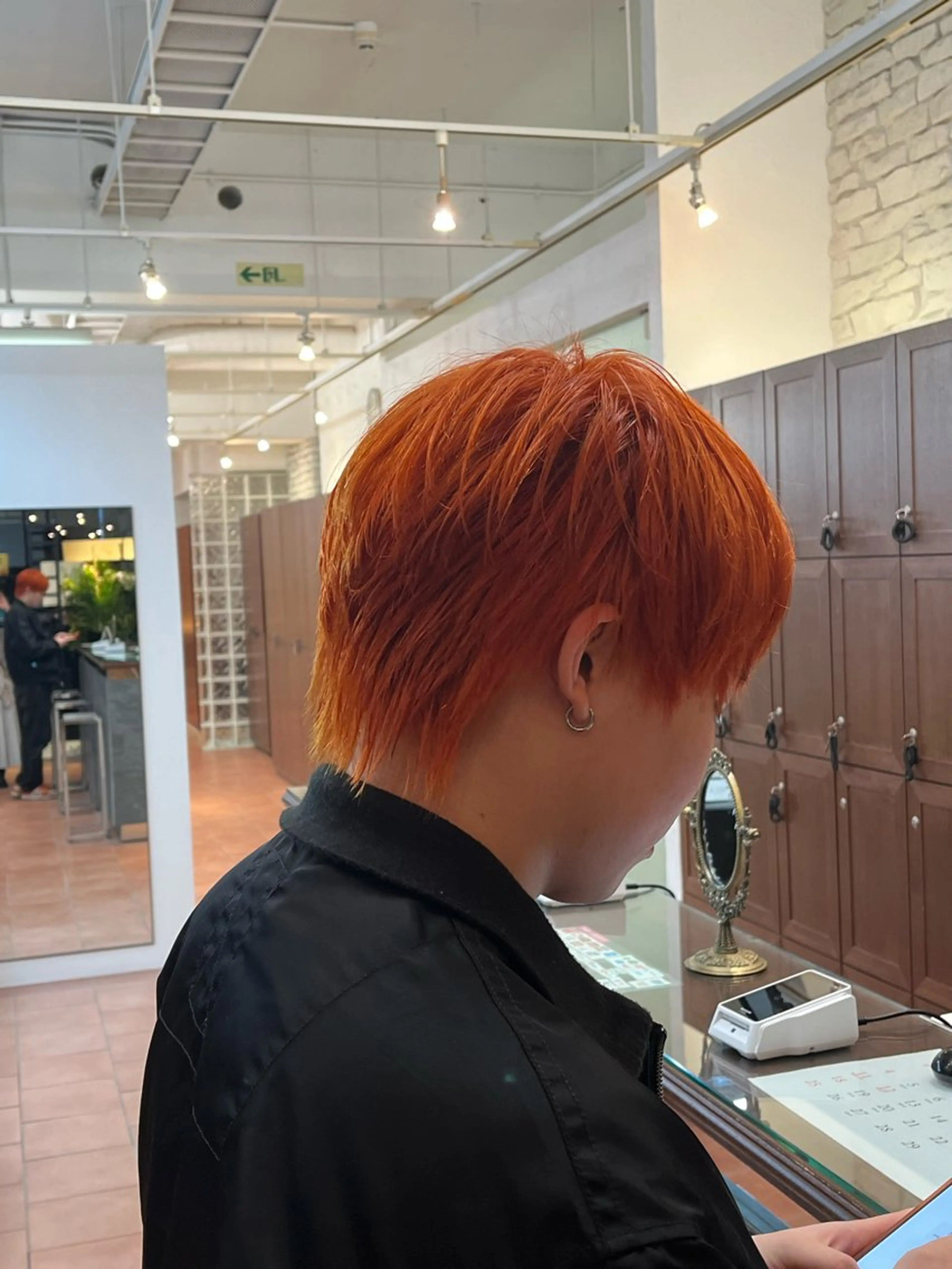 ショート カラー メンズ メンズブリーチ ブリーチ オレンジ デザインカラー✨ 日高桃佳のヘアスタイル