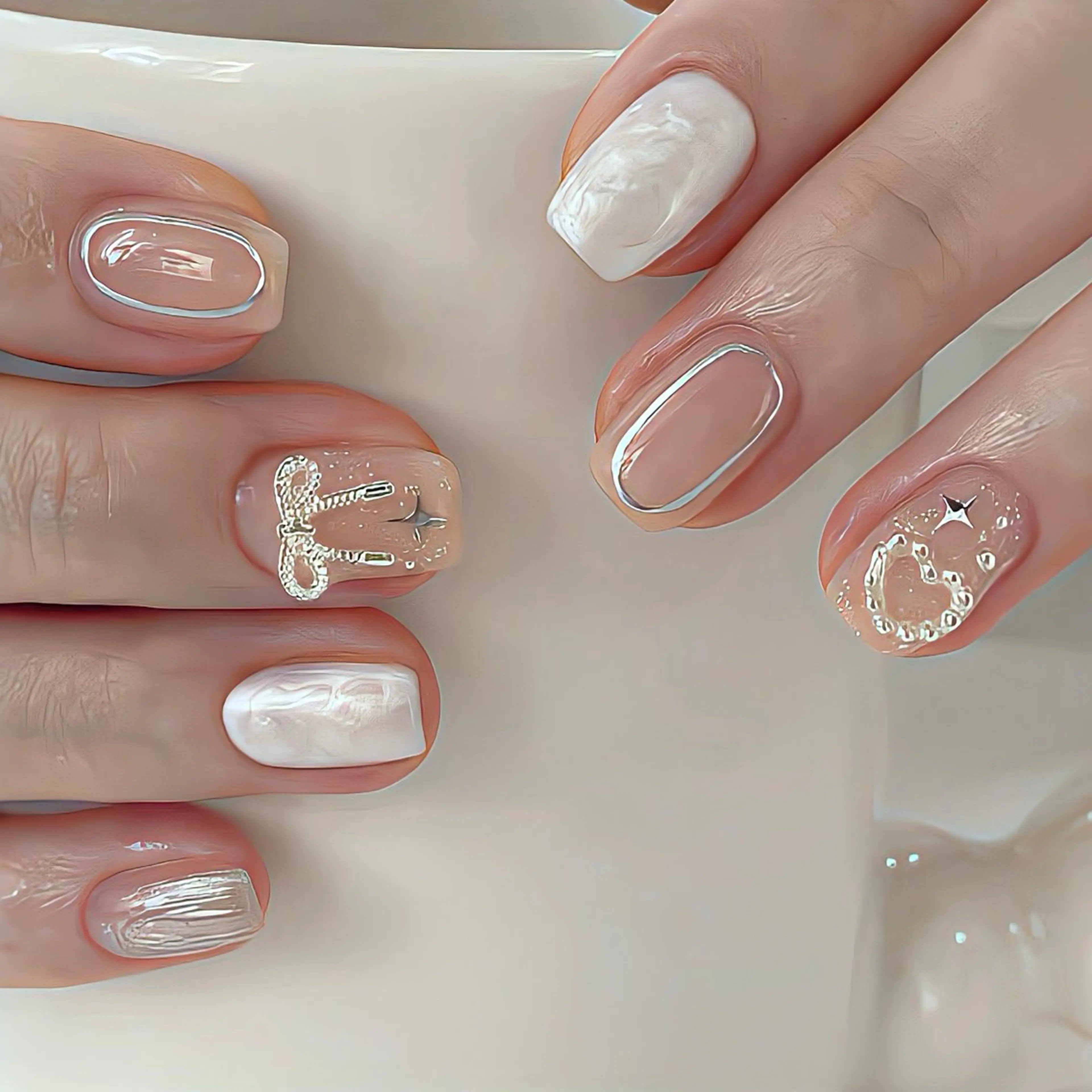 ネイル 長さ出し フットネイル フレンチネイル ジェルネイル ガラスフレンチ ハンドネイル ハンドケア More Glam渋谷店のネイルデザイン