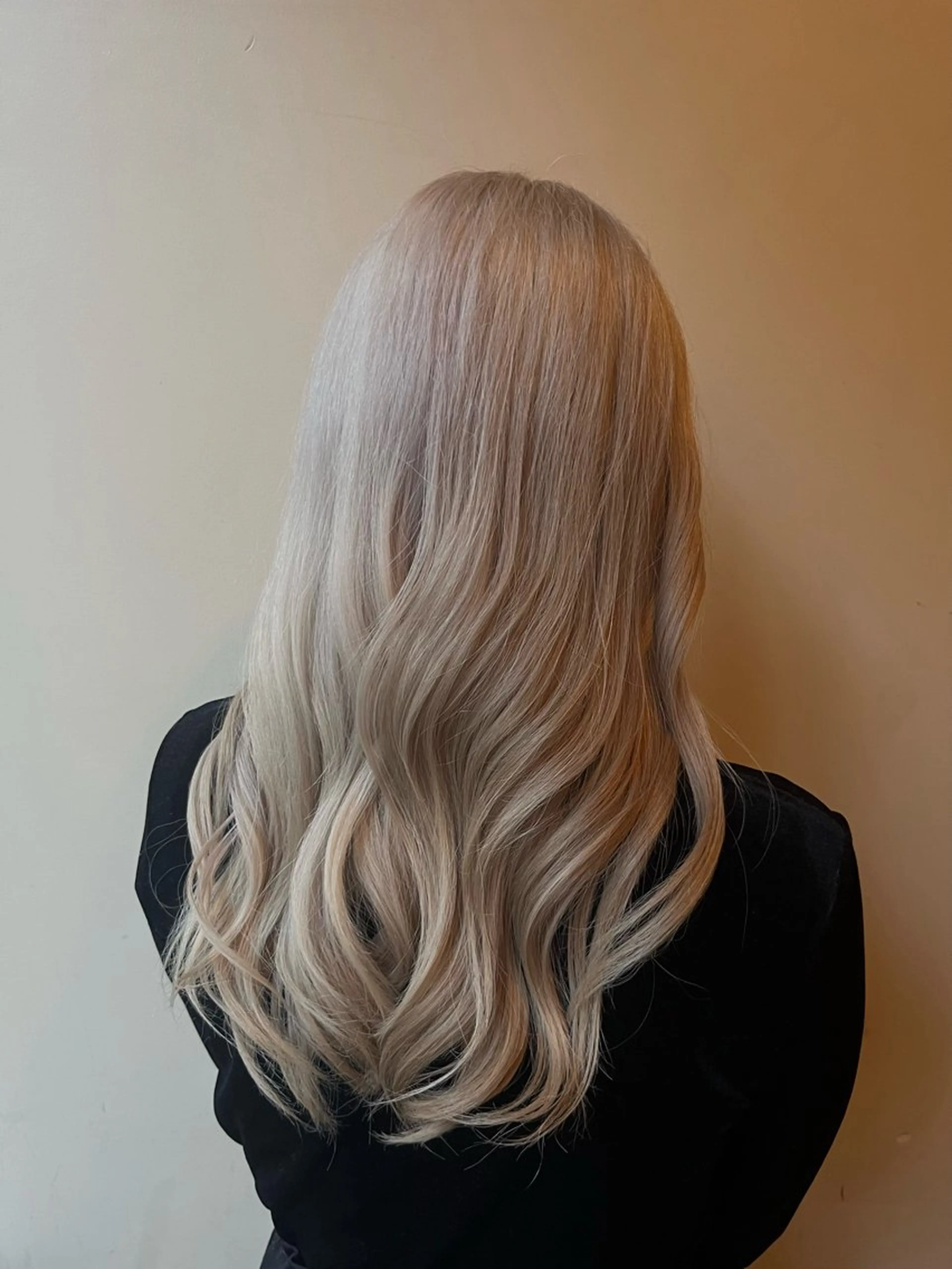 ロング カラー ベージュカラー ミルクティーベージュ taikiナチュラル /透明感カラーのエステ・リラクイメージ