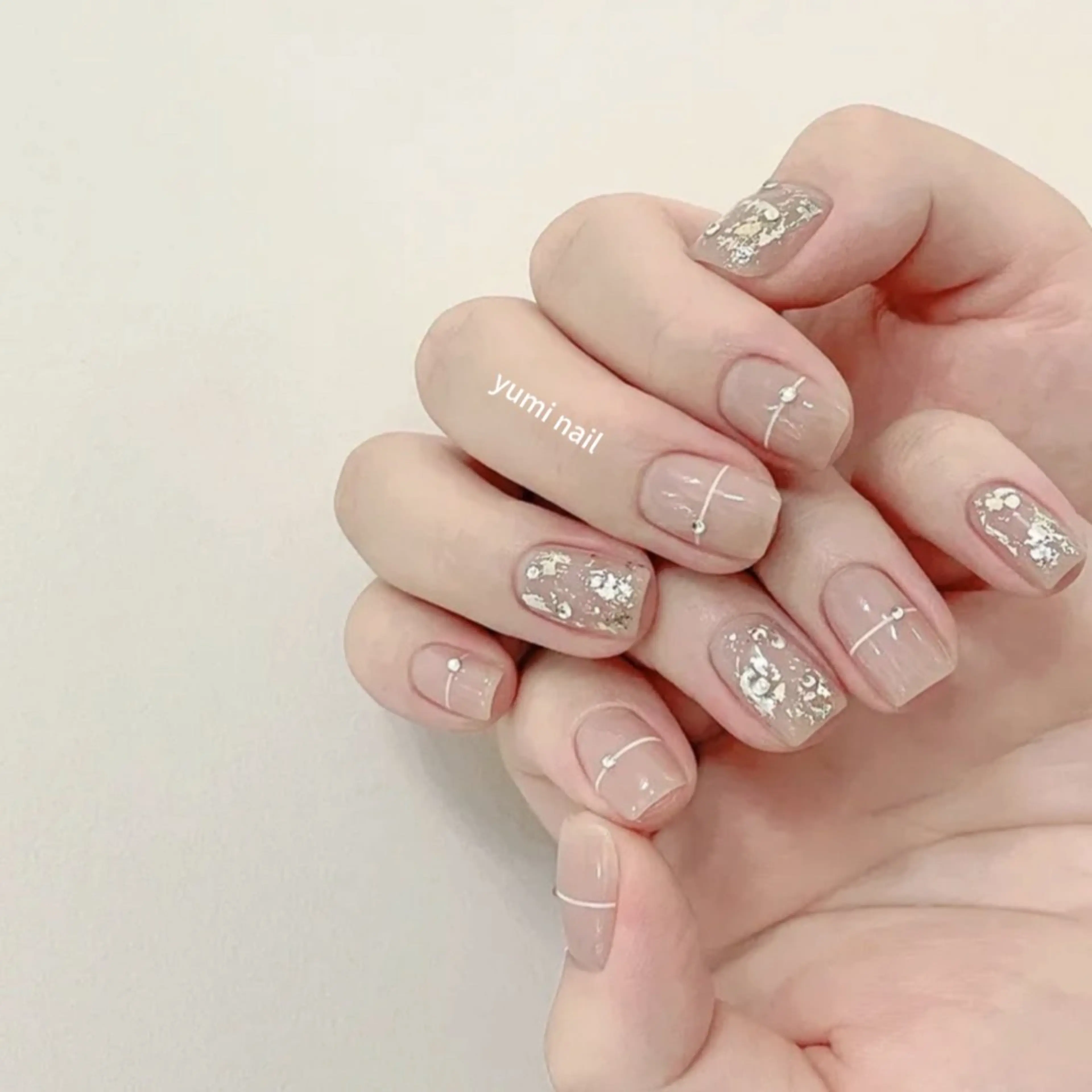 ネイル 𝐲𝐮𝐦𝐢🎀 長さ出しデザイン専門のネイルデザイン