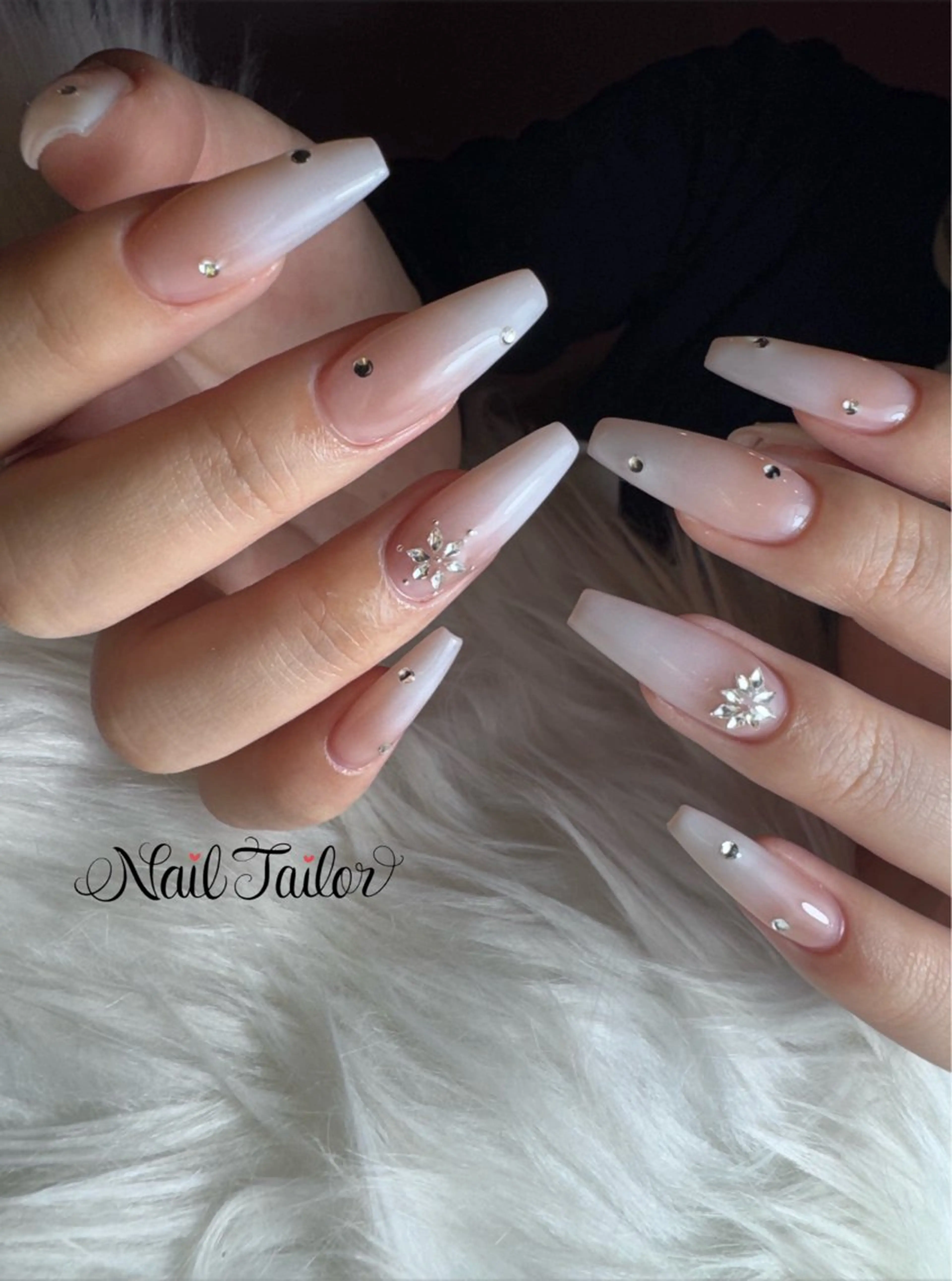 ネイル グラデーション ロングネイル スカルプネイル ハンドネイル NailTailor ネイルテイラーのネイルデザイン