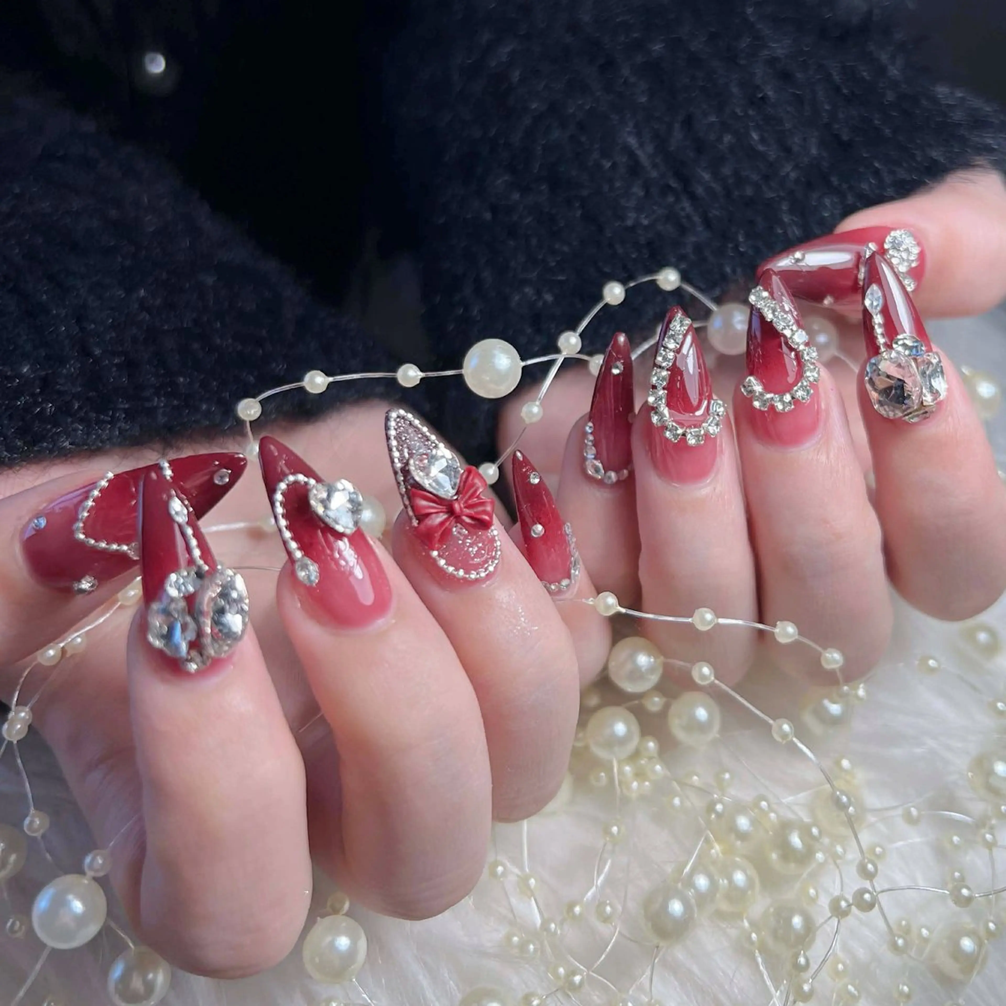 ネイル オーロラネイル クリアネイル 成人式 フラッシュネイル ジェルネイル ハンドネイル Amee Nail Salonのネイルデザイン