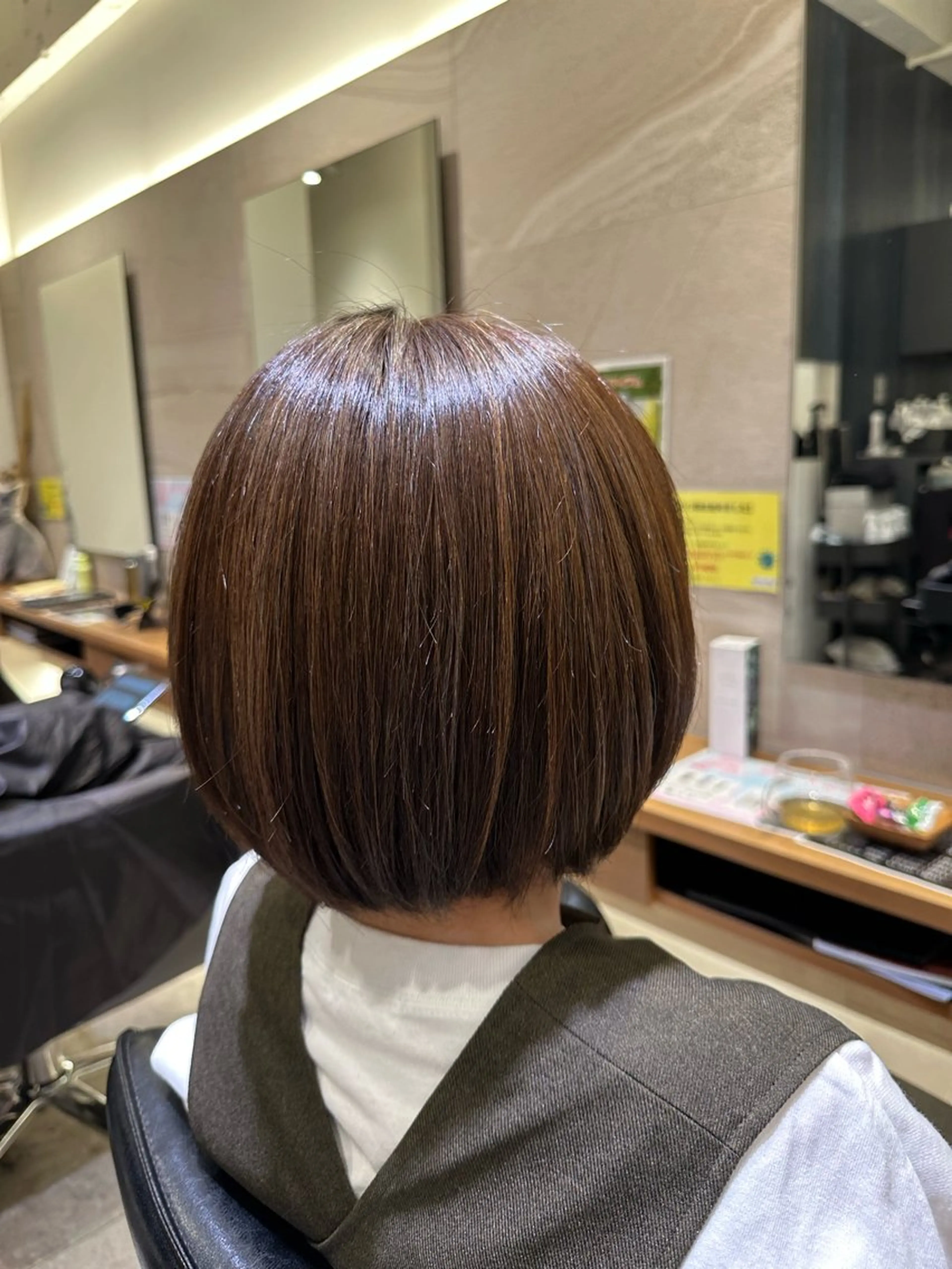 ショート カラー ハイライトカラー ハイライト hum立川 水野由香のヘアスタイル