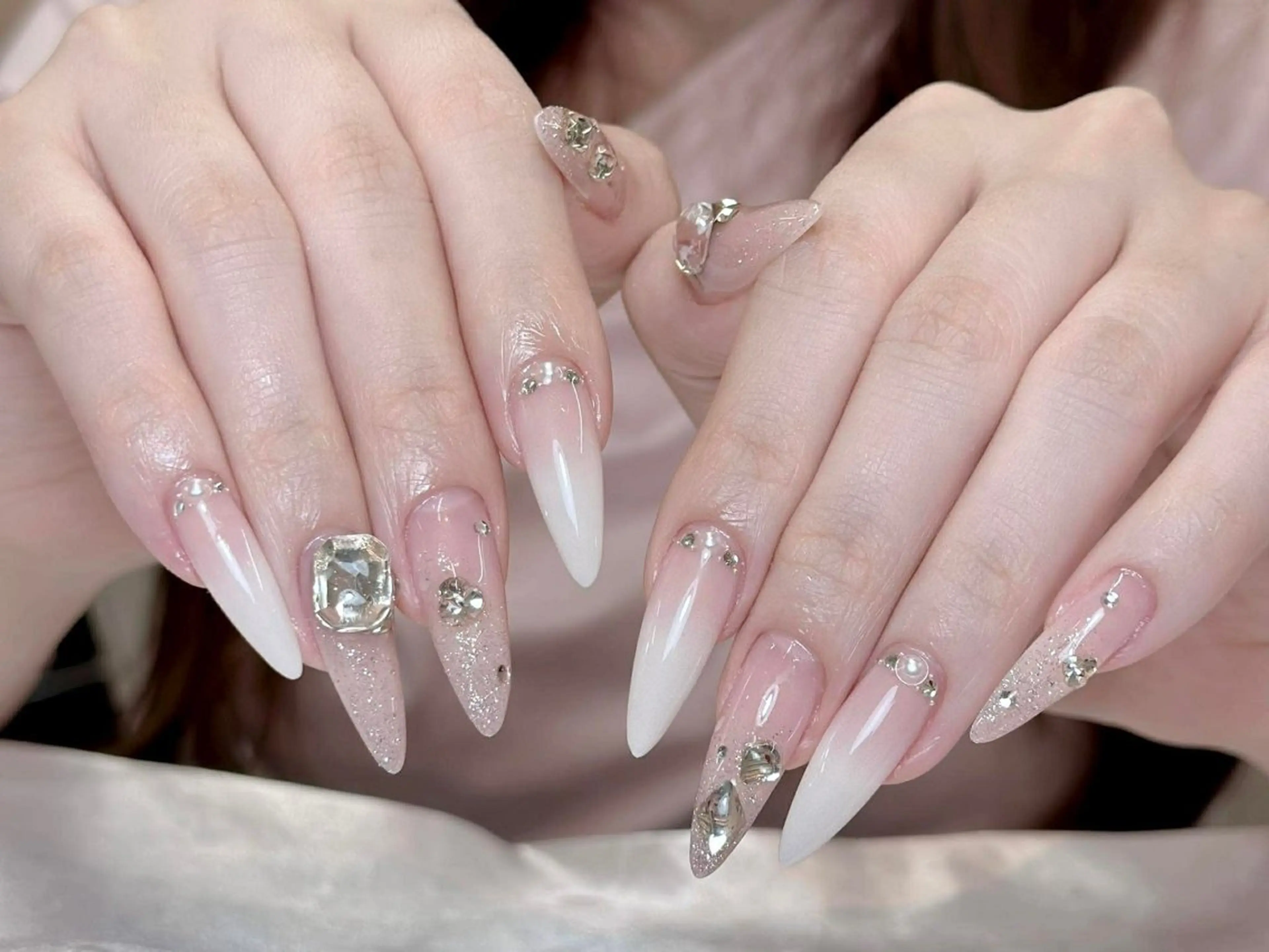 ネイル キラキラネイル 韓国ネイル マグネットネイル ニュアンスネイル ショートネイル ハンドネイル sorako nailのネイルデザイン