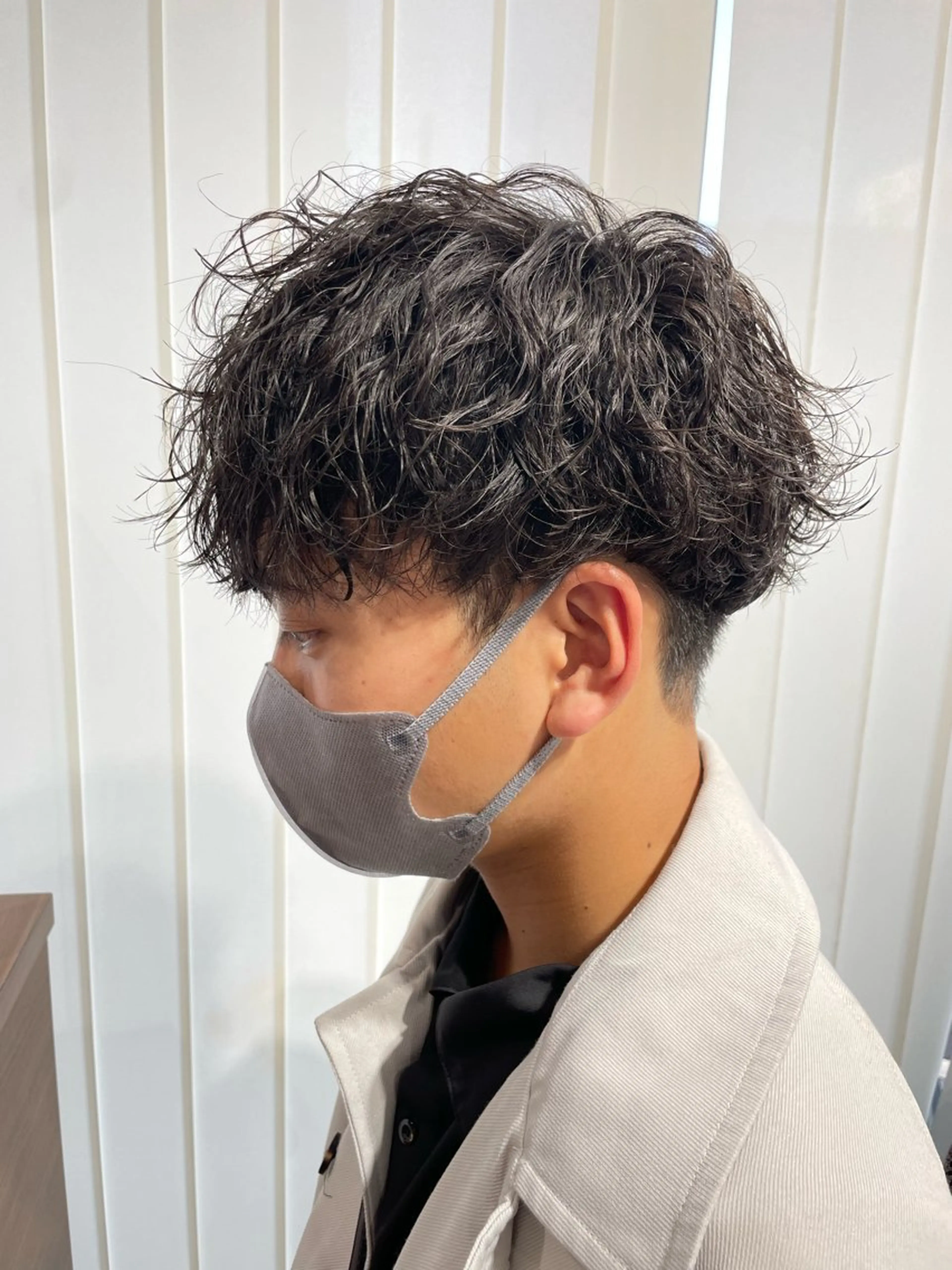 ショート パーマ 三鷹で1番ショート ボブをカットする新谷のヘアスタイル