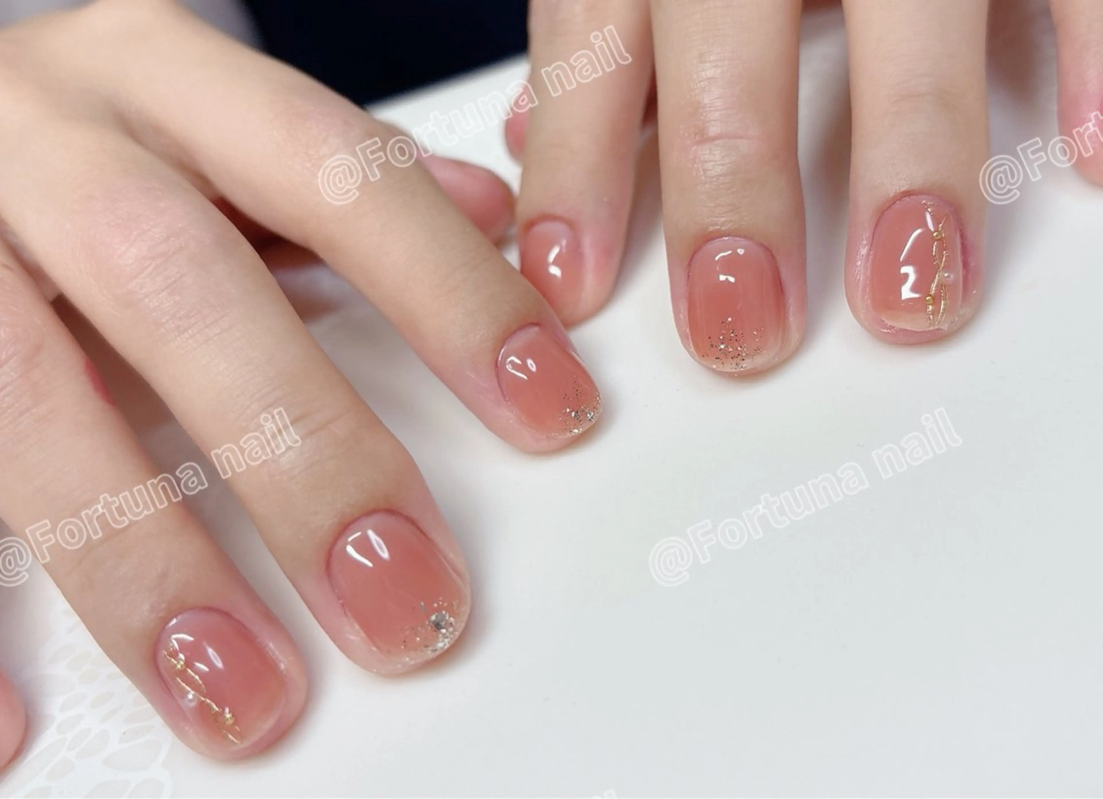 ネイル ハンドネイル ハンドケア Nail •Head スパFortunaのネイルデザイン