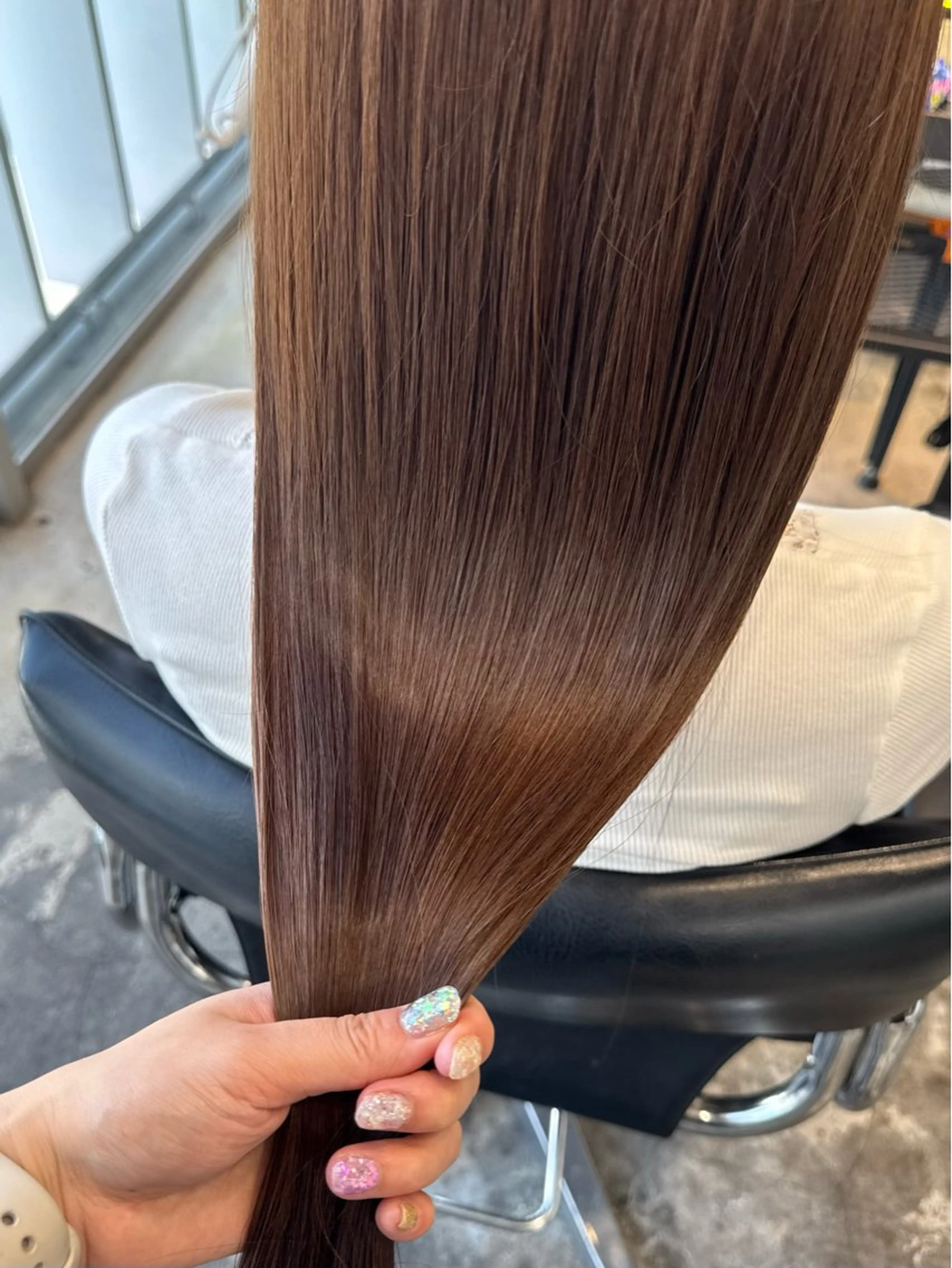 ミディアム カラー ヘアアレンジ トリートメント 顔周りカット×透明感 カラー💫AINAのヘアスタイル