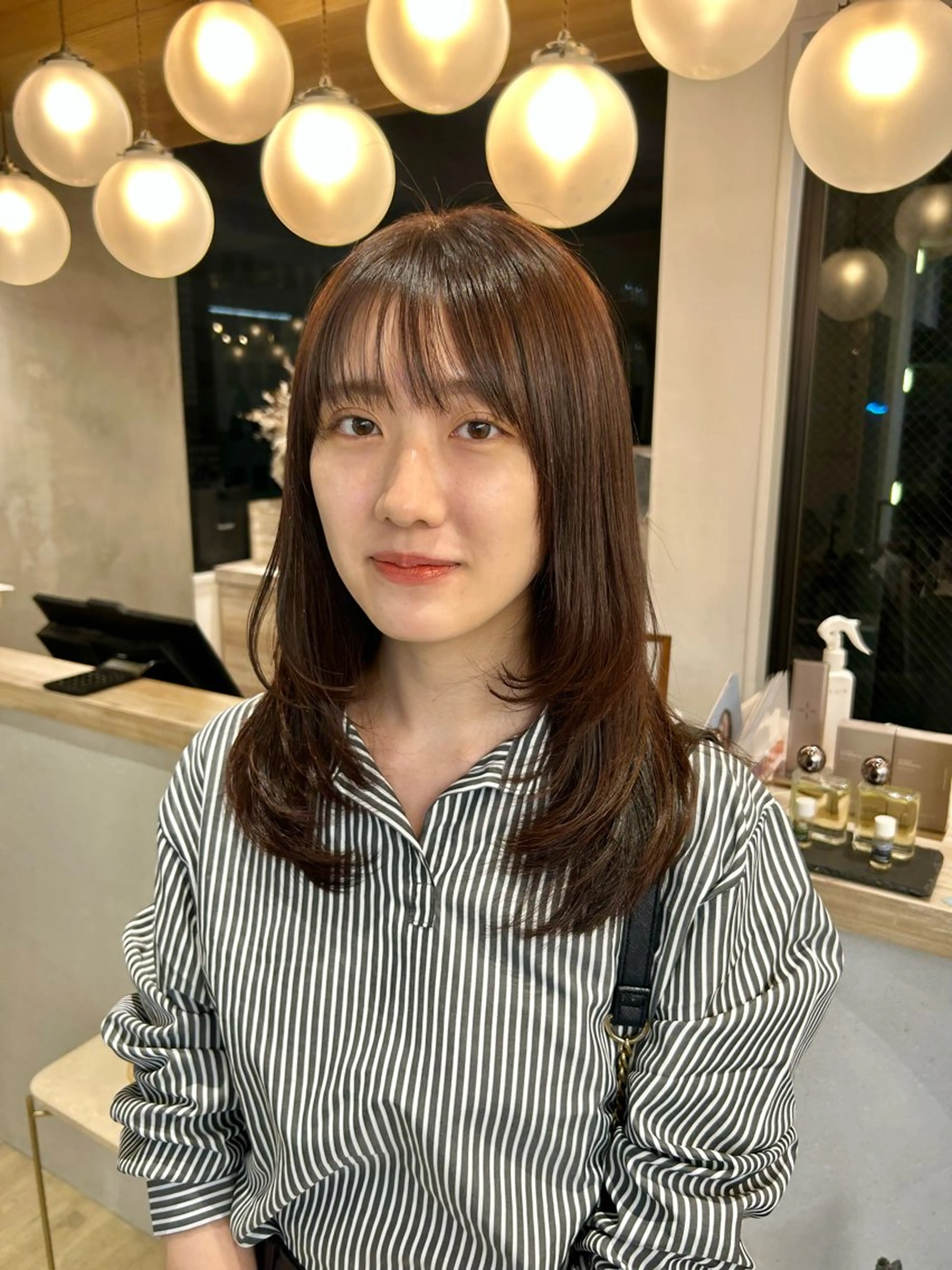 セミロング カット ヘアカラー トリートメント 🩵縮毛矯正/ブリー チ/髪質改善/いつかのヘアスタイル