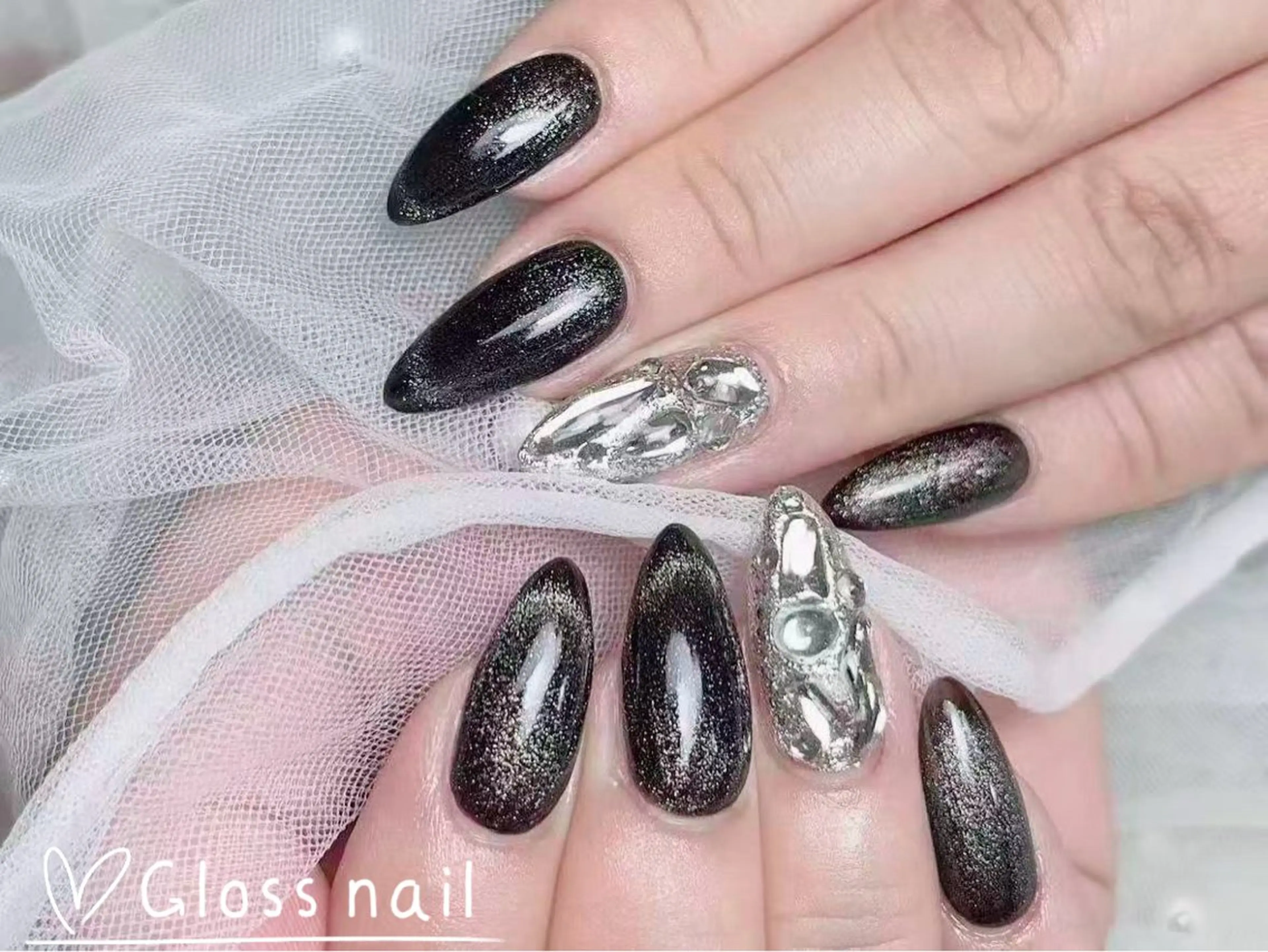 ネイル miho🍎 Gloss nailのネイルデザイン