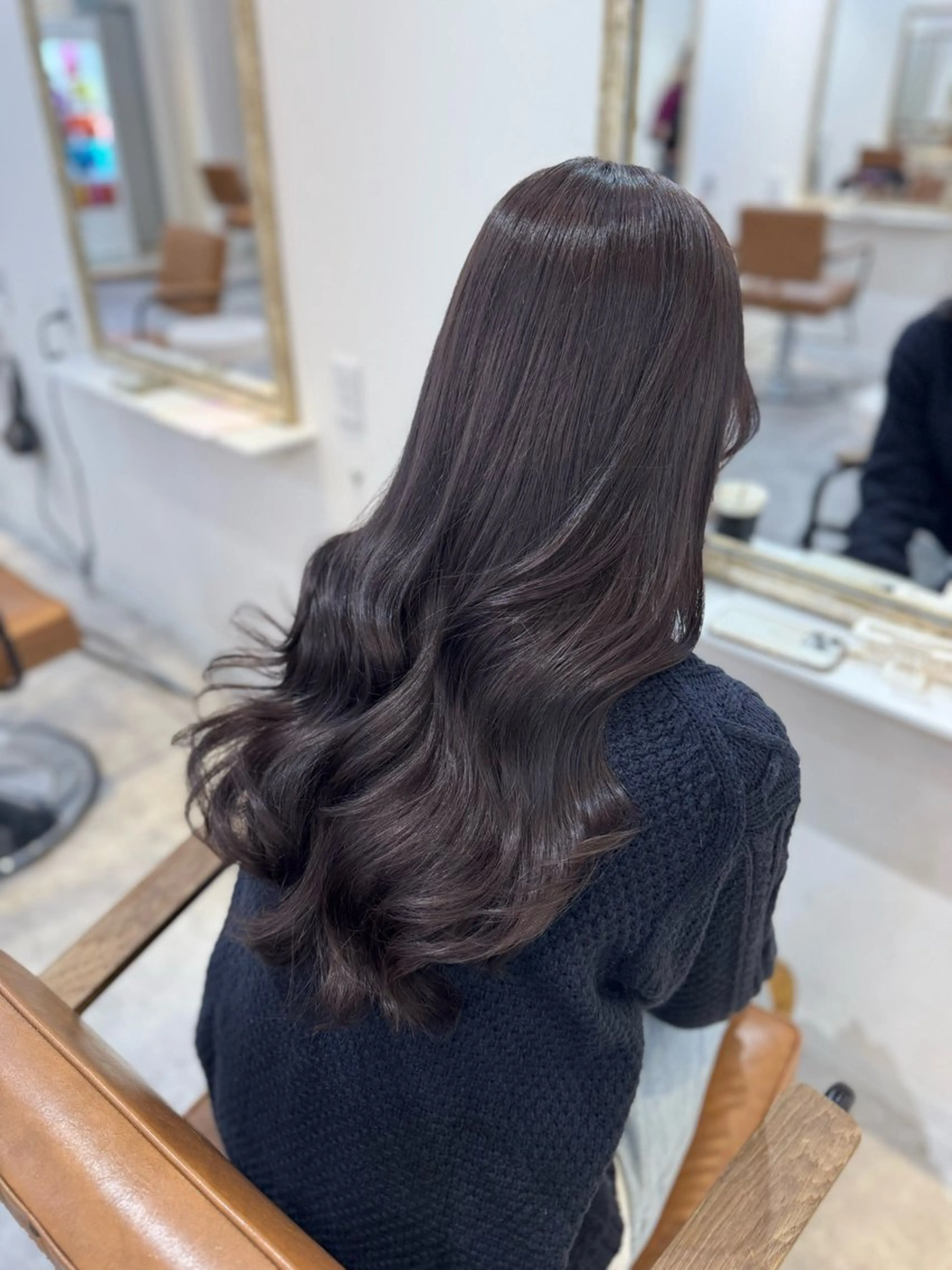 ロング カラー アッシュ アッシュブラウン ベージュカラー 黒髪 ブリーチ カット ヘアカラー トリートメント 赤み無し柔らかカラー 【梅田】madokaのヘアスタイル