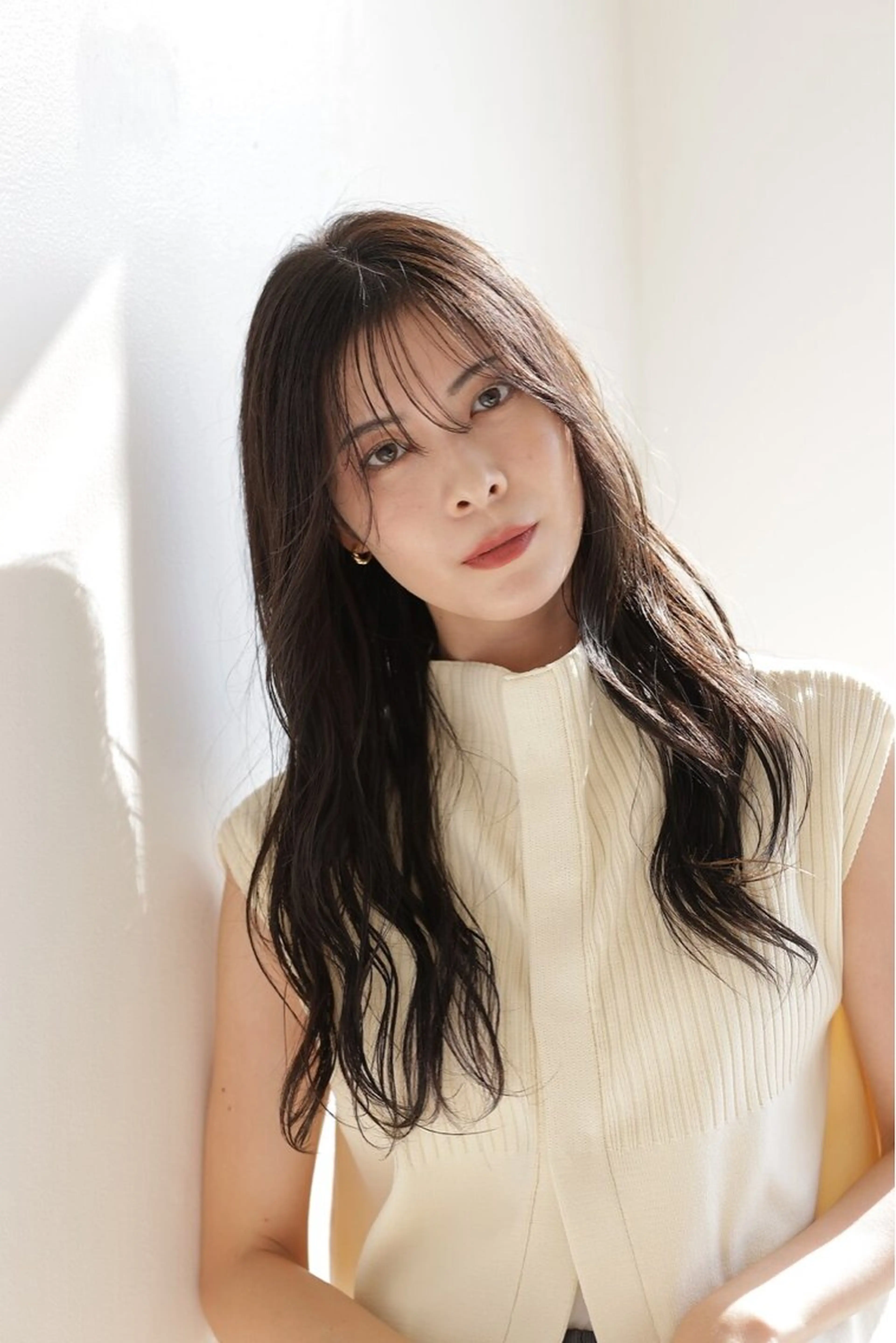 ロング 長岡 明音のヘアスタイル