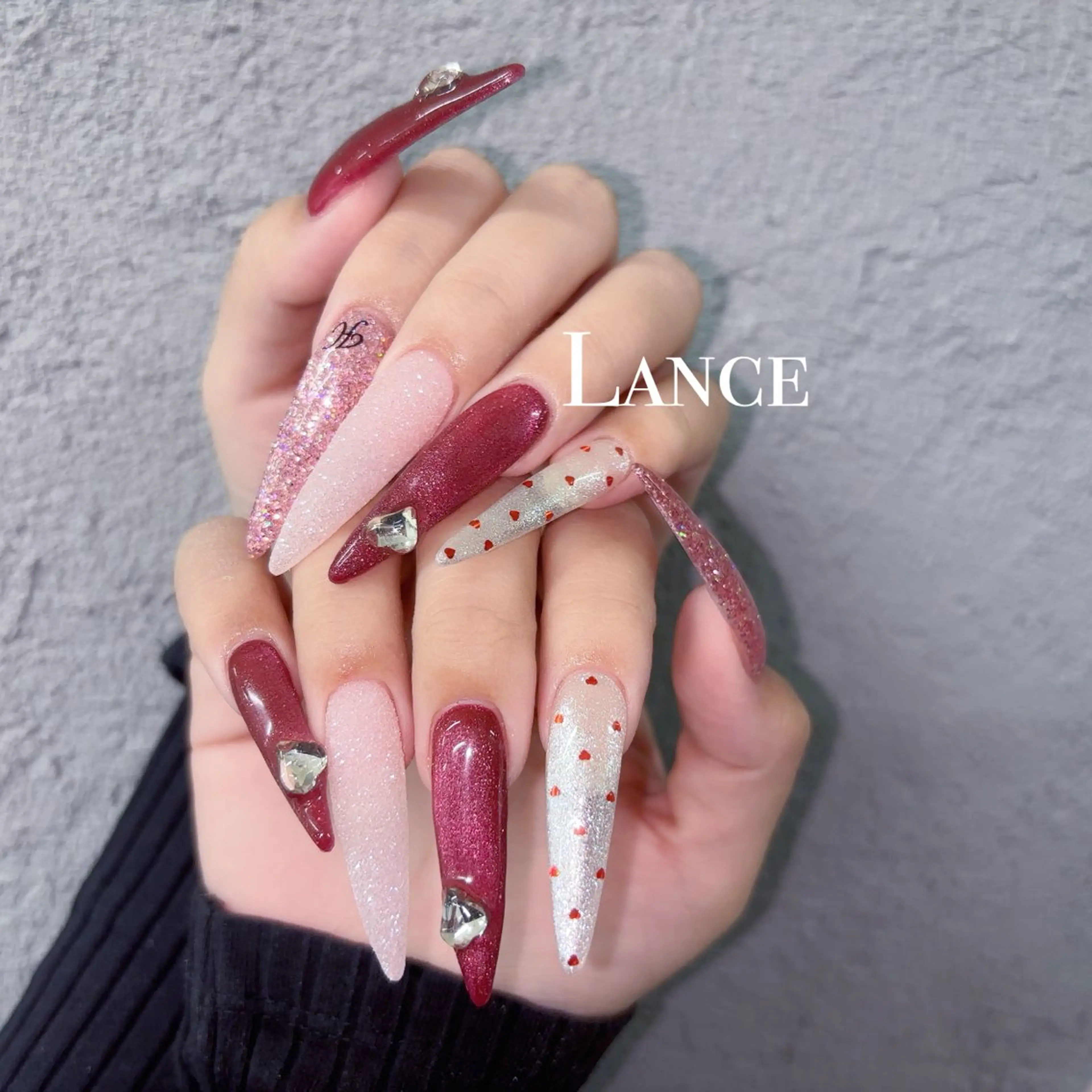 ネイル 韓国ネイル バレンタイン ワンホンネイル 冬ネイル ハンドネイル Lance nailのネイルデザイン