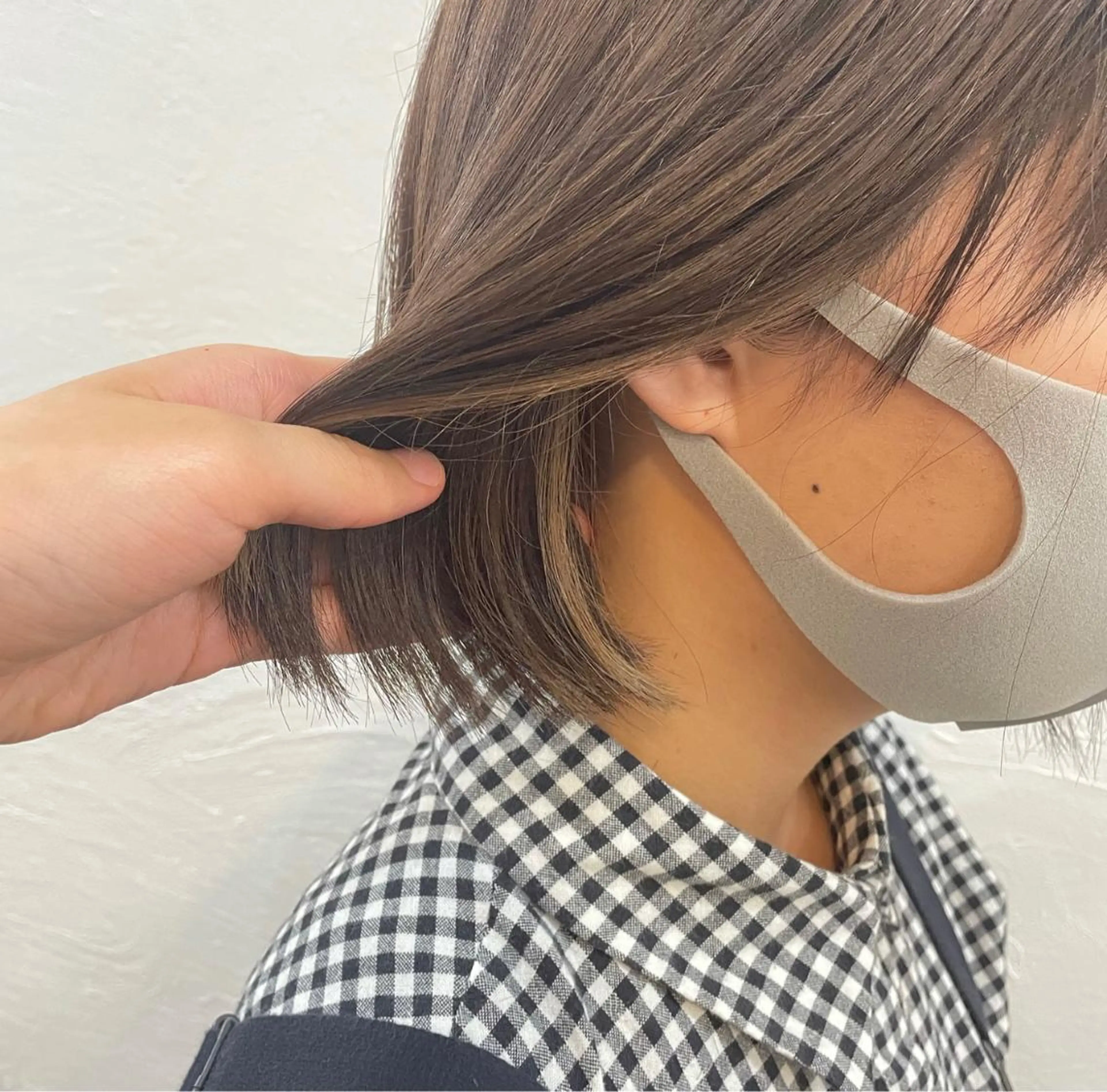 ミディアム カラー ベージュカラー 河野 満月のヘアスタイル