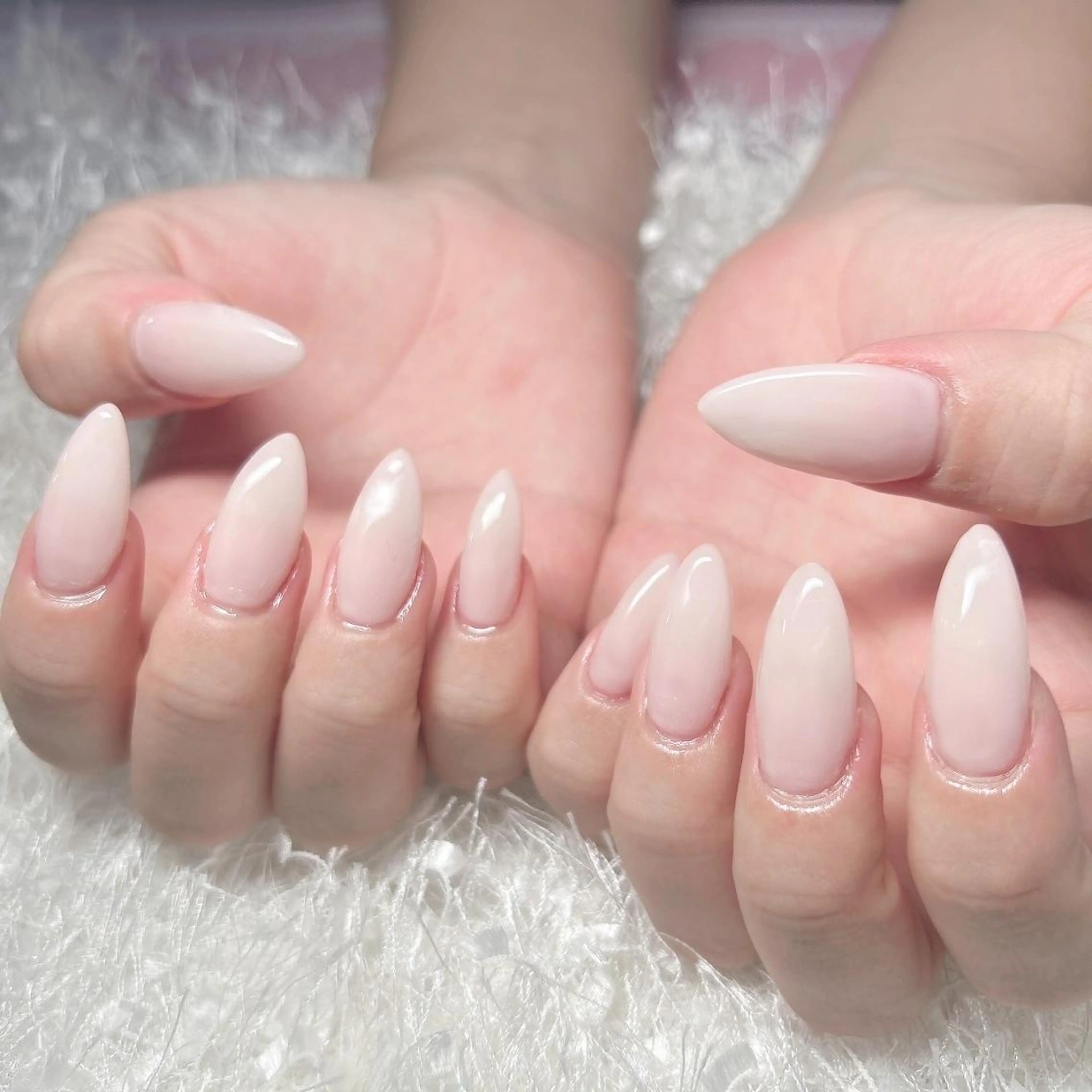 ネイル 長さ出し フレンチネイル ジェルネイル グラデーション 韓国ネイル ハンドネイル Nail&eye Belire 新宿のネイルデザイン