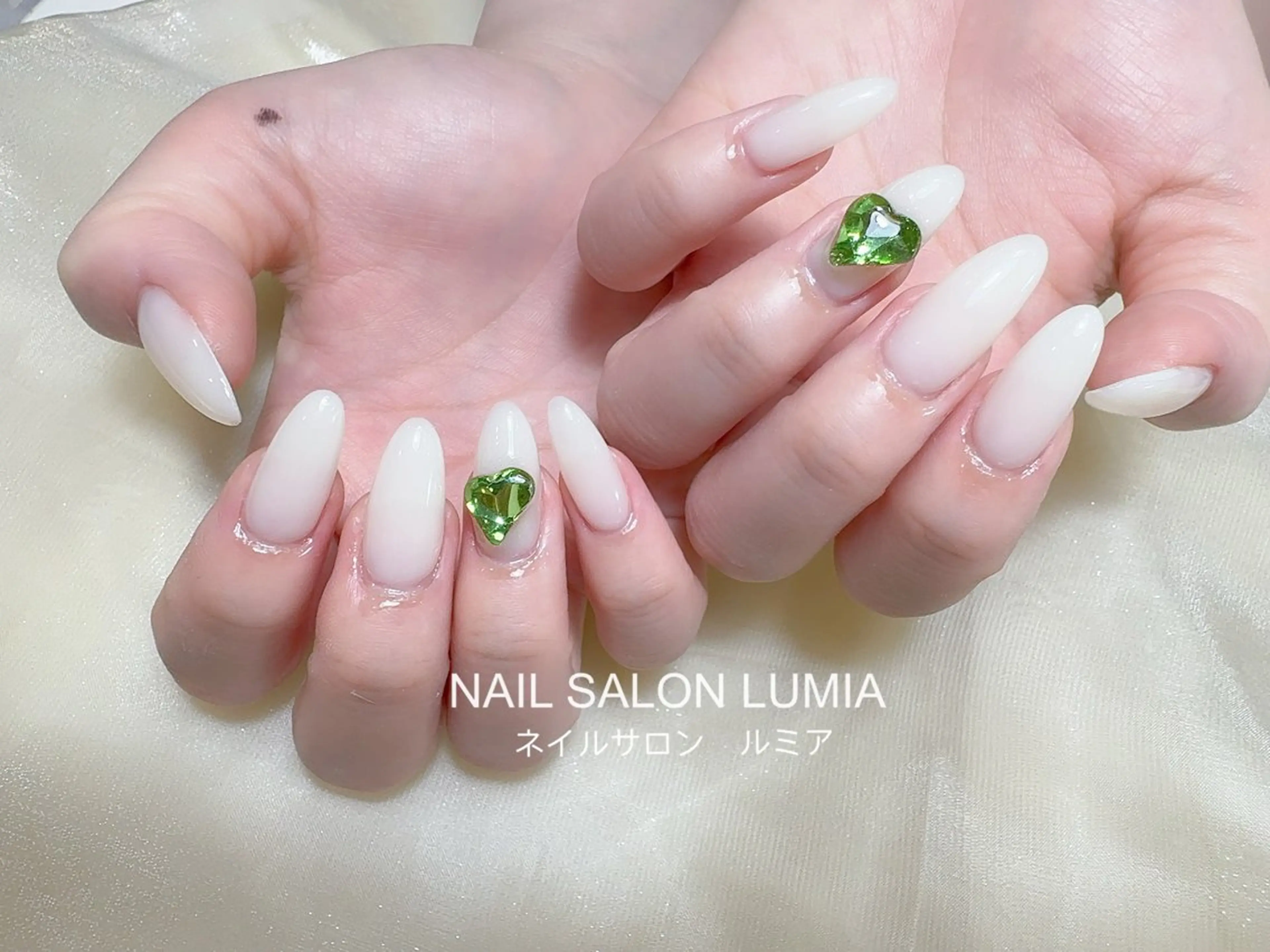 ネイル ハンドネイル ネイルサロン ルミア Lumia 店長のネイルデザイン