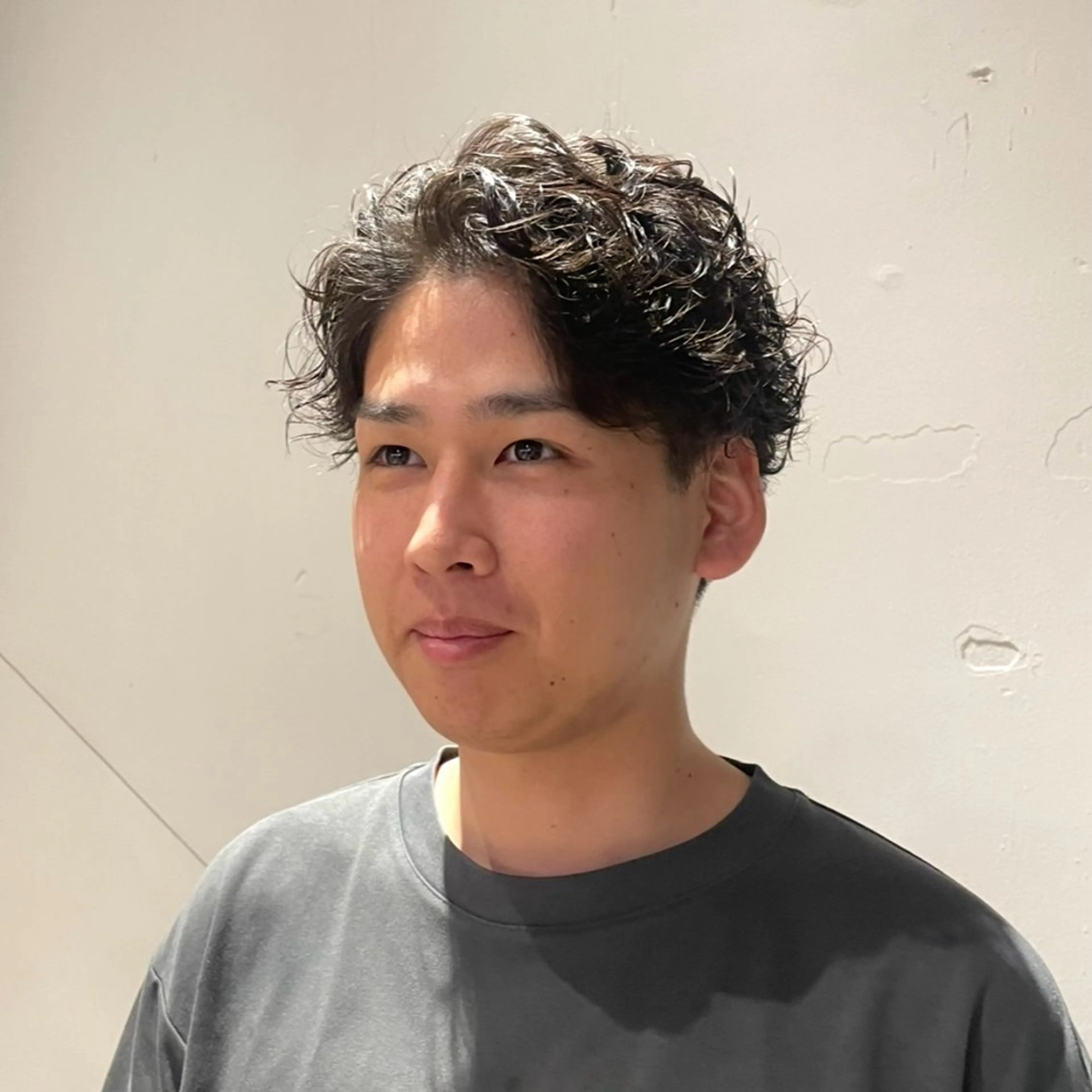 ショート パーマ メンズ カット パーマ 岡田神奈 /デザインパーマ🐝のヘアスタイル