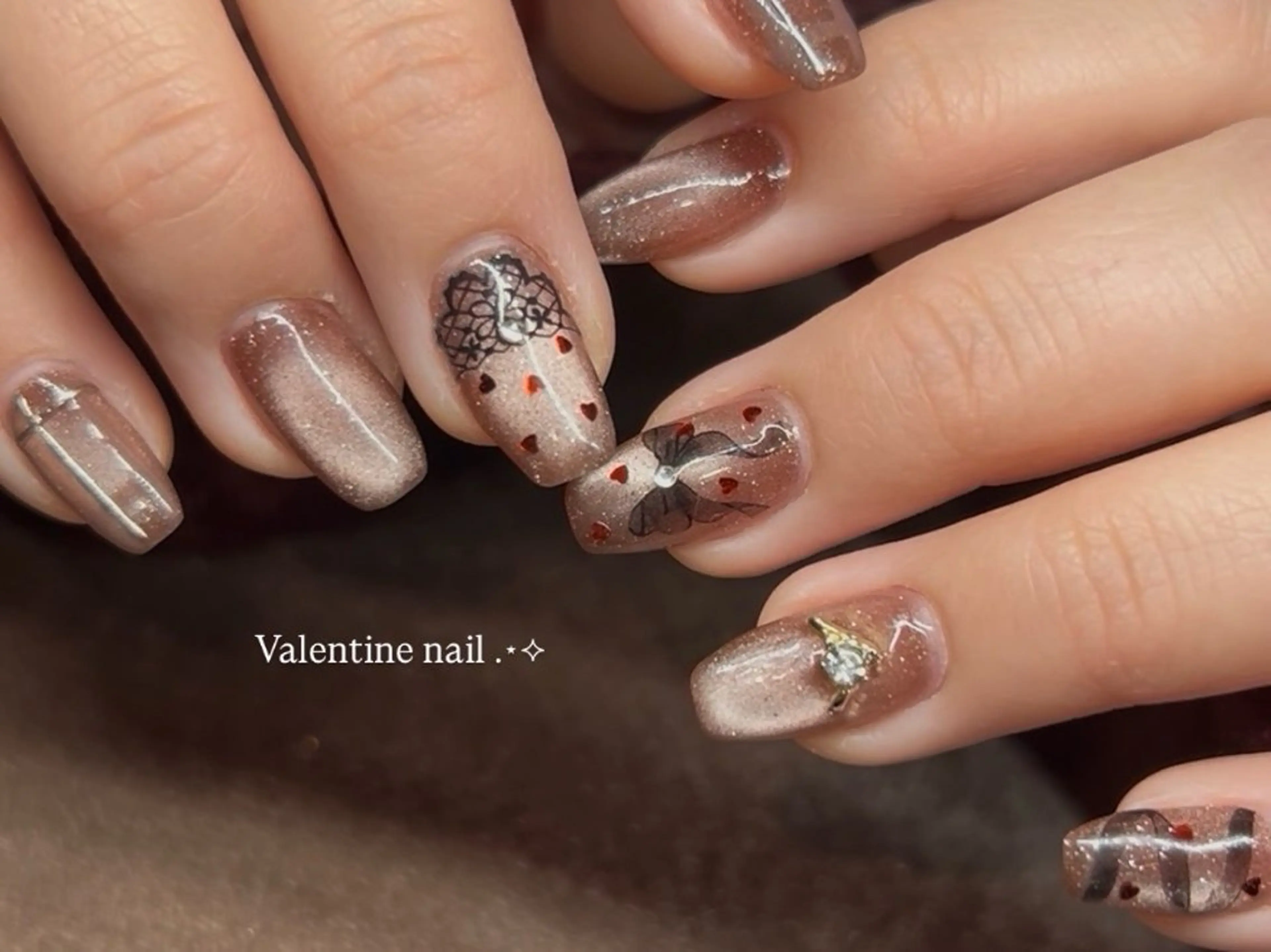 ネイル フラッシュネイル フラッシュマグ マグネットネイル Nail by EN 🪽Amiのネイルデザイン