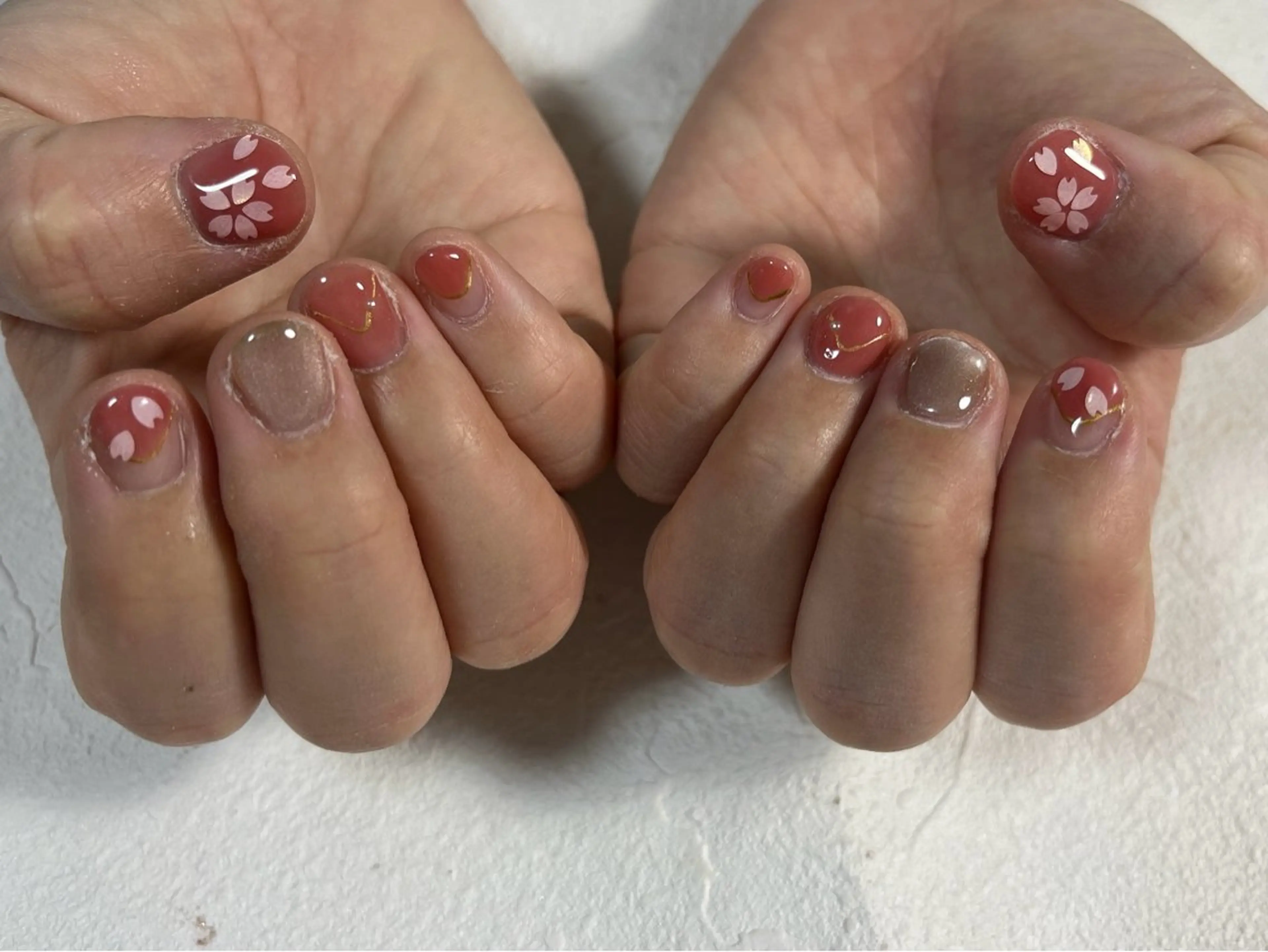 ネイル オーロラネイル フラワーネイル フットネイル フレンチネイル ジェルネイル ハンドネイル kiki nail たまプラーザのネイルデザイン