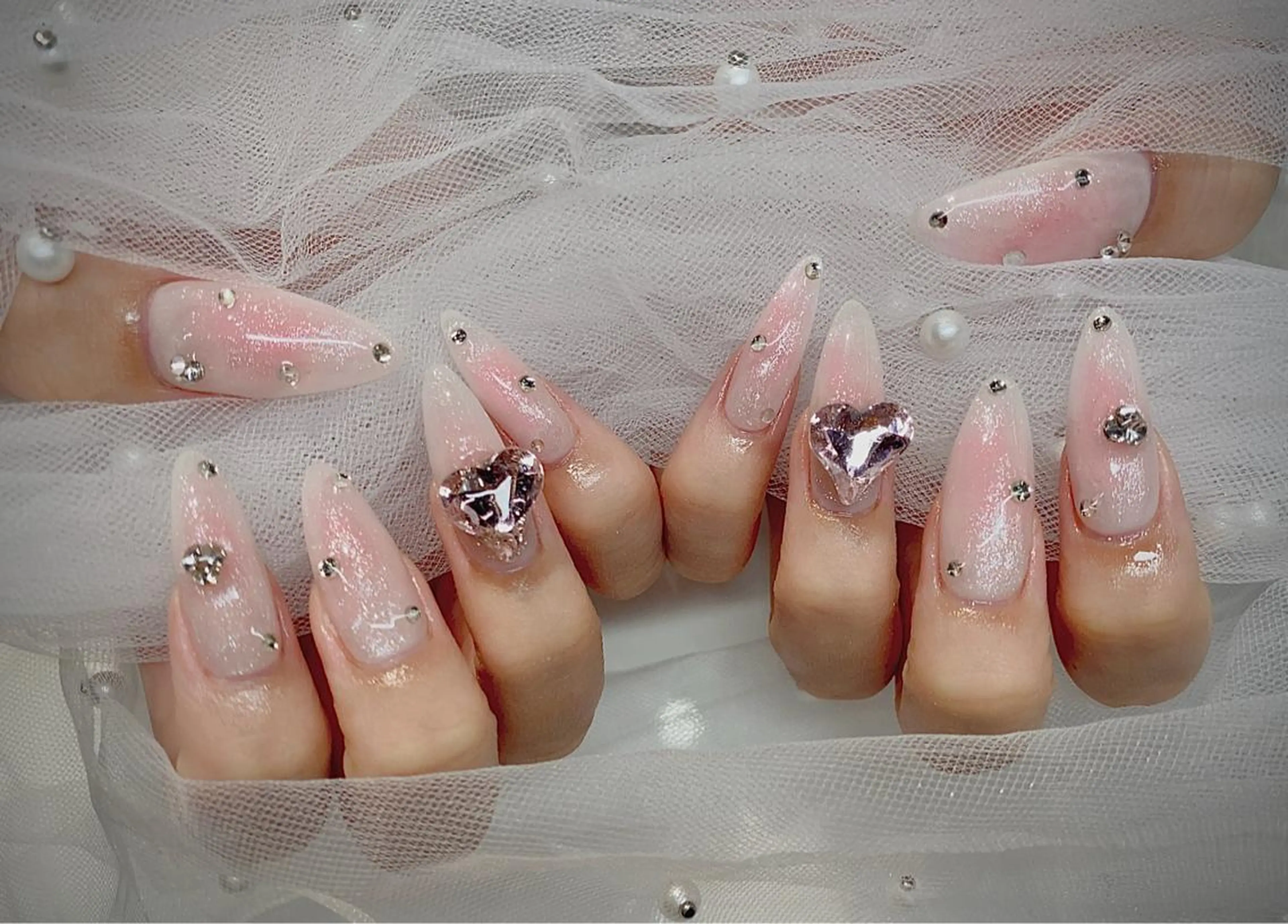 ネイル I-nailロング /ワンホン/キラキラのネイルデザイン