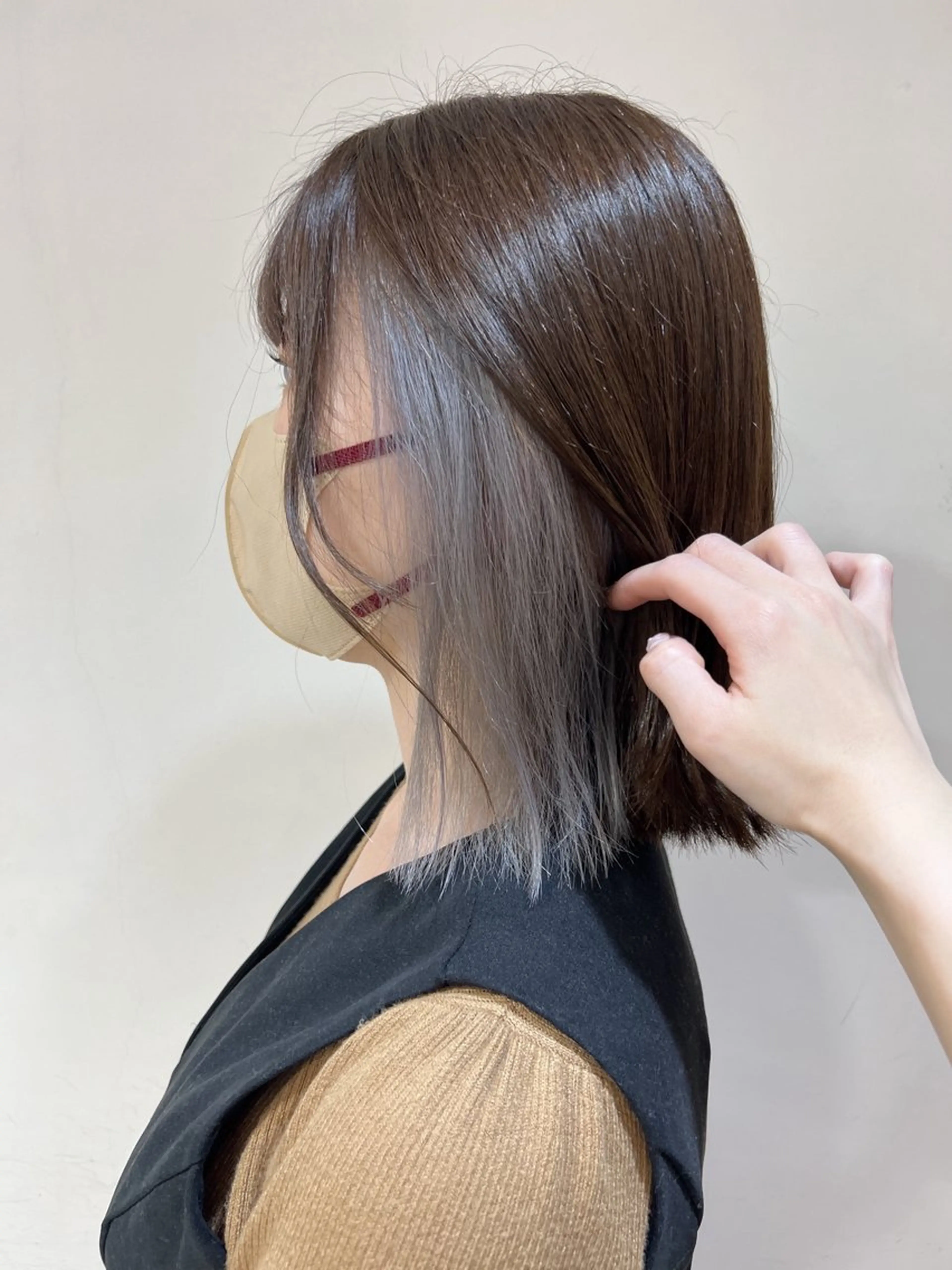 ミディアム カラー デザインカラー イヤリングカラー ハイライトカラー ボブ 顔周りカット カット ヘアカラー トリートメント KANA/ボブ/ インナーカラー/艶髪のヘアスタイル