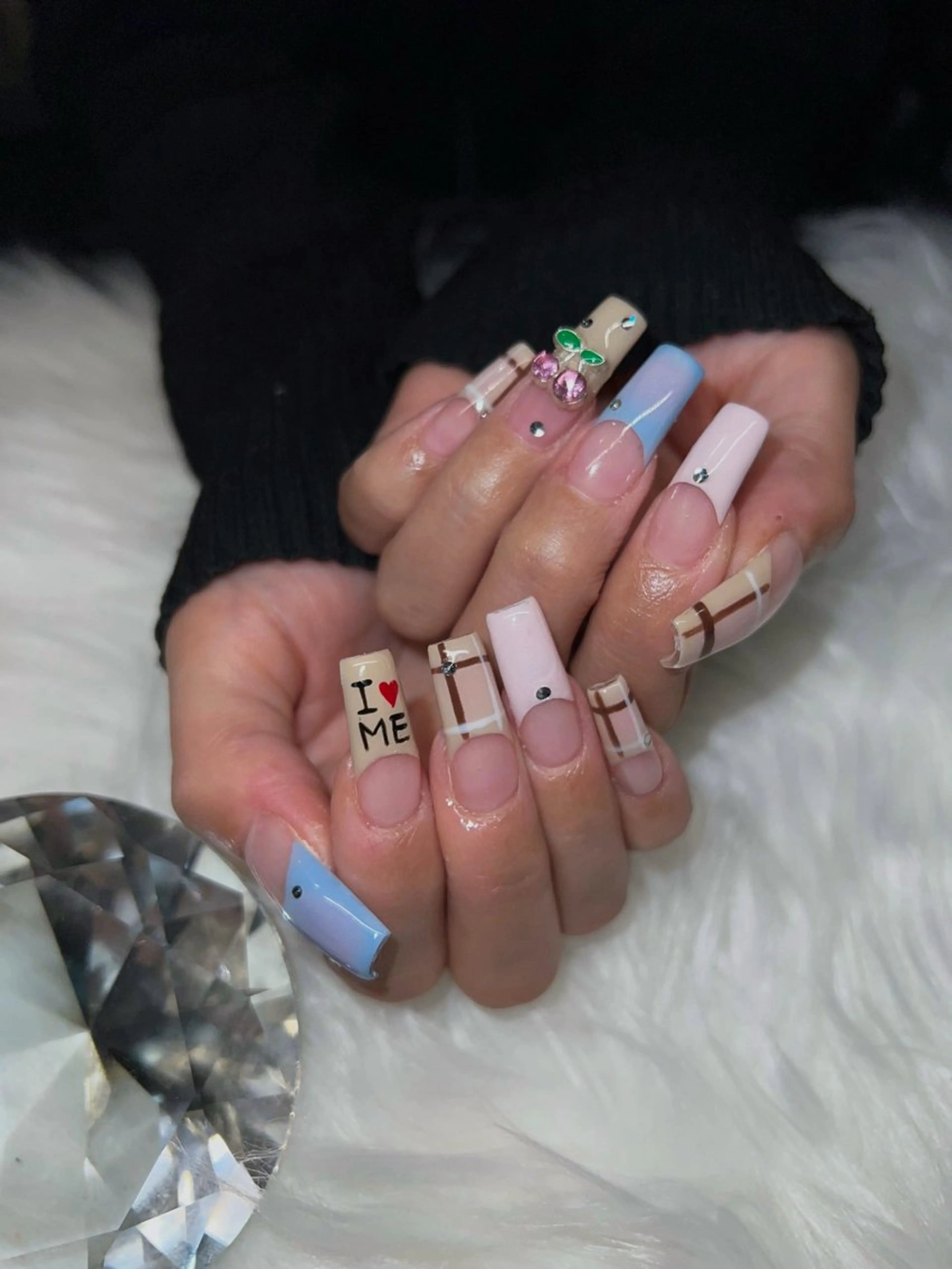 ネイル 持ち込み スカルプネイル Kobayashi Komugiのネイルデザイン