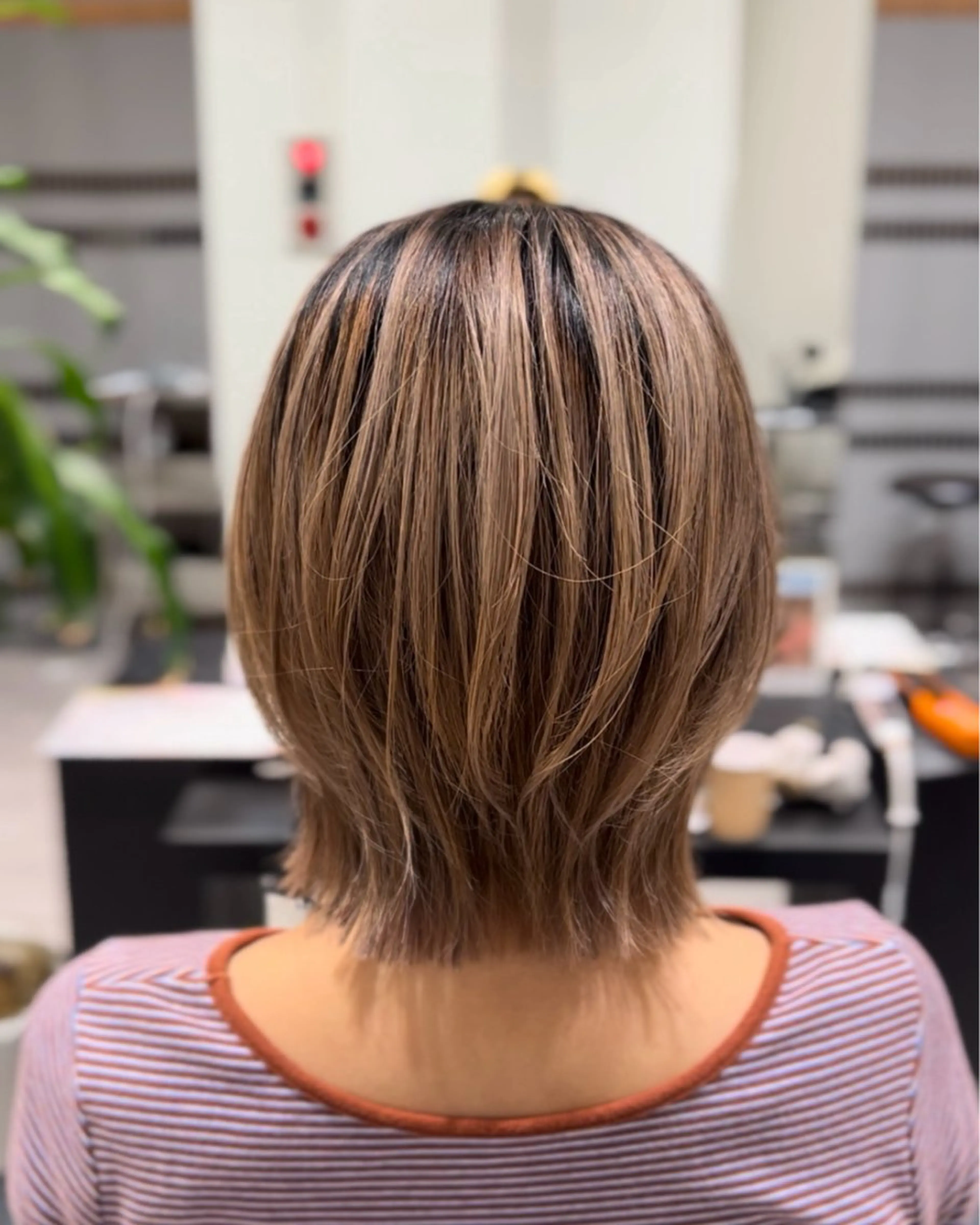 ミディアム 亀井 慎太郎のヘアスタイル