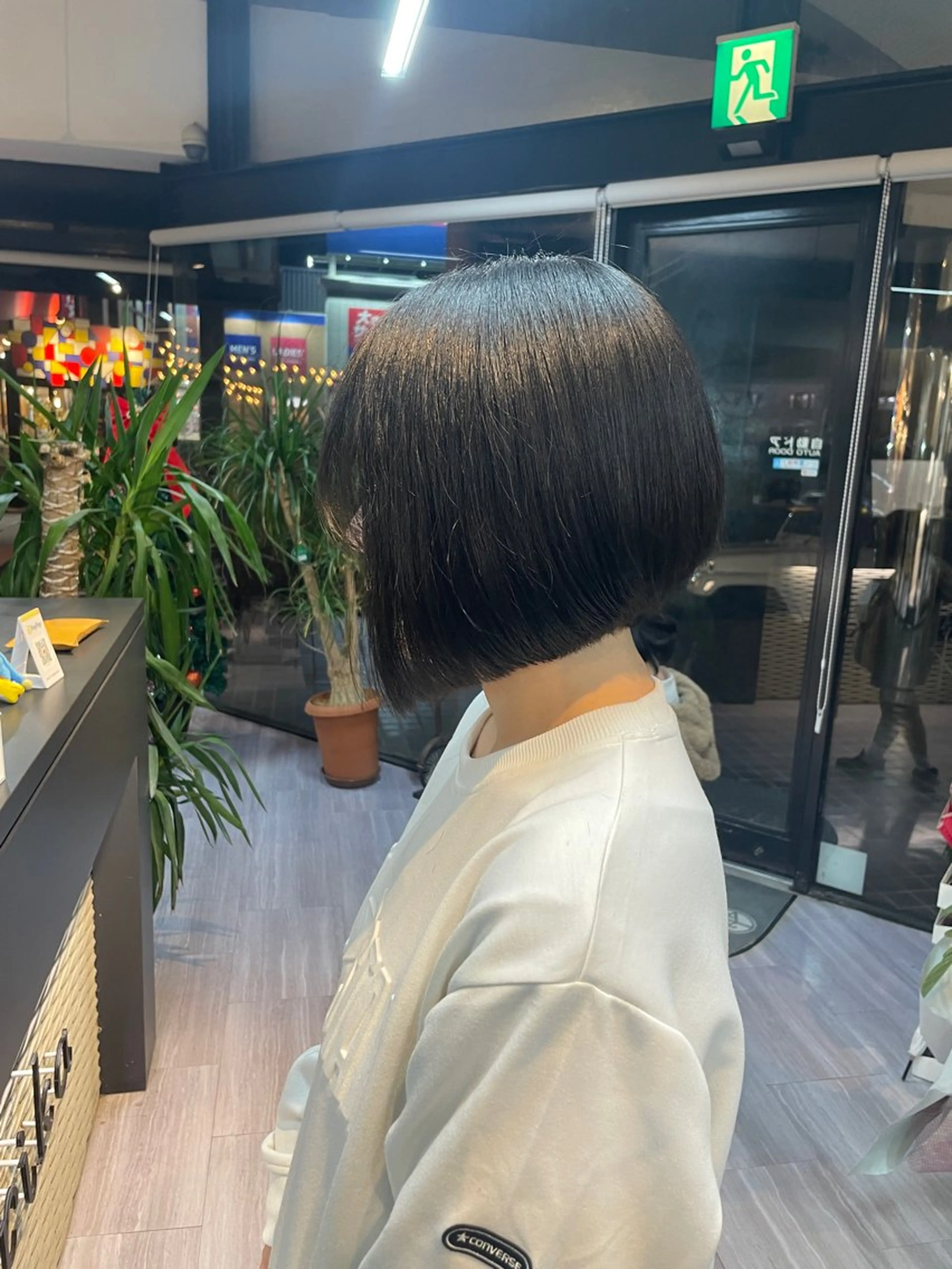 ショート ボブ マキノ キョウカのヘアスタイル