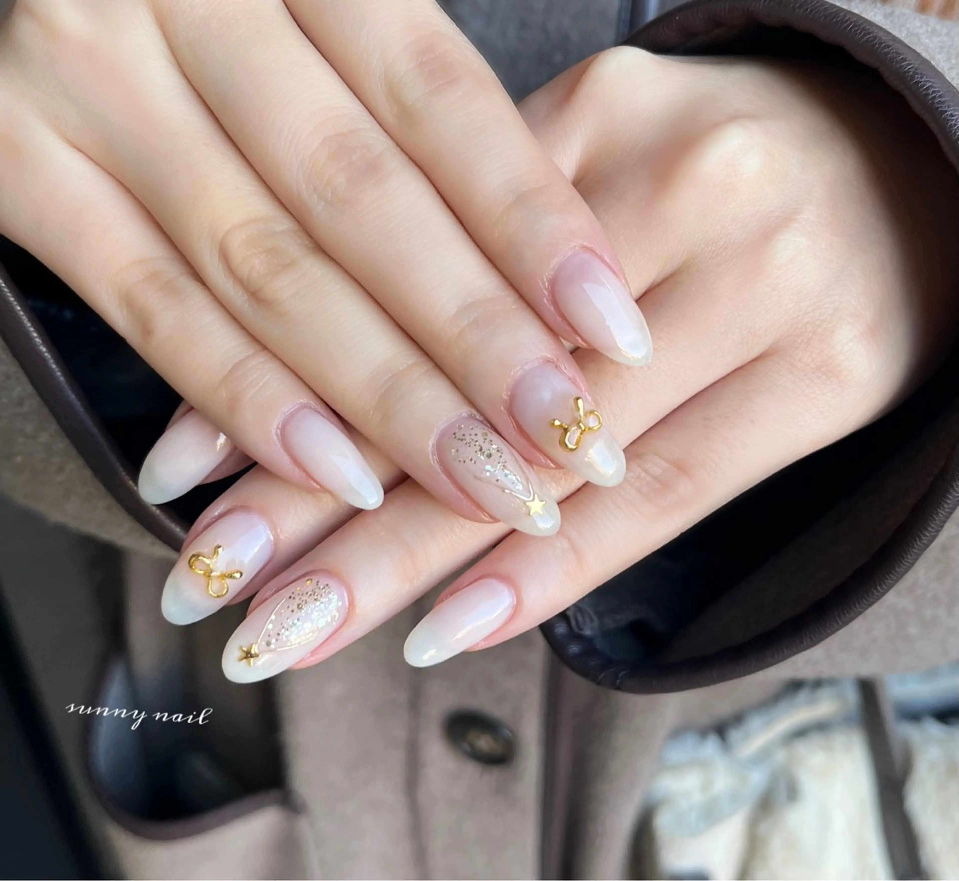 ネイル ジェルネイル ミラーネイル パラジェル 冬ネイル クリスマス sunny nailのネイルデザイン
