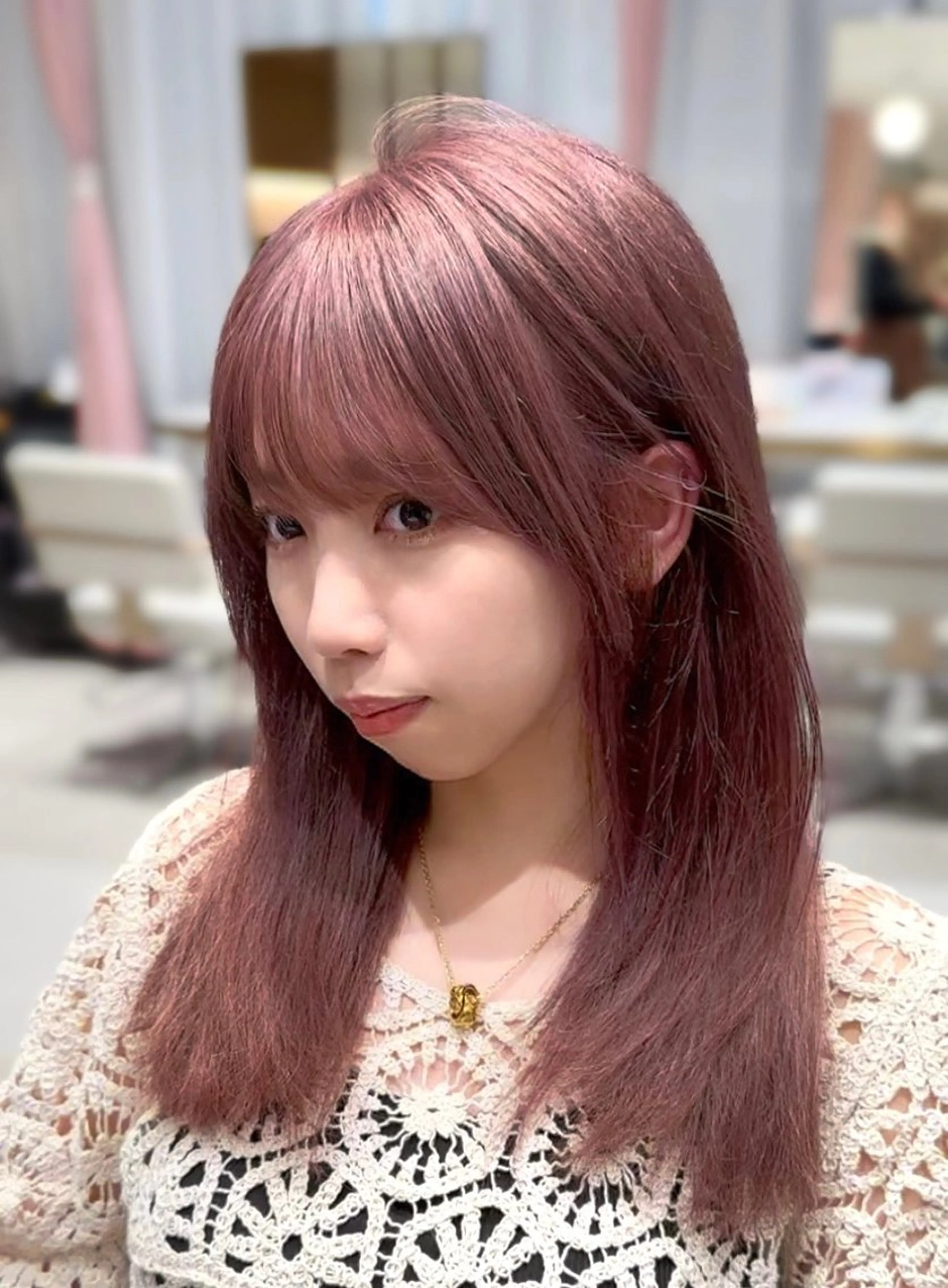 カラー ブリーチ ピンクカラー ヘアカラー トリートメント ヘッドスパ ヘアセット 韓国ヘア/レイヤー/ 顔まわり/りょーとのヘアスタイル