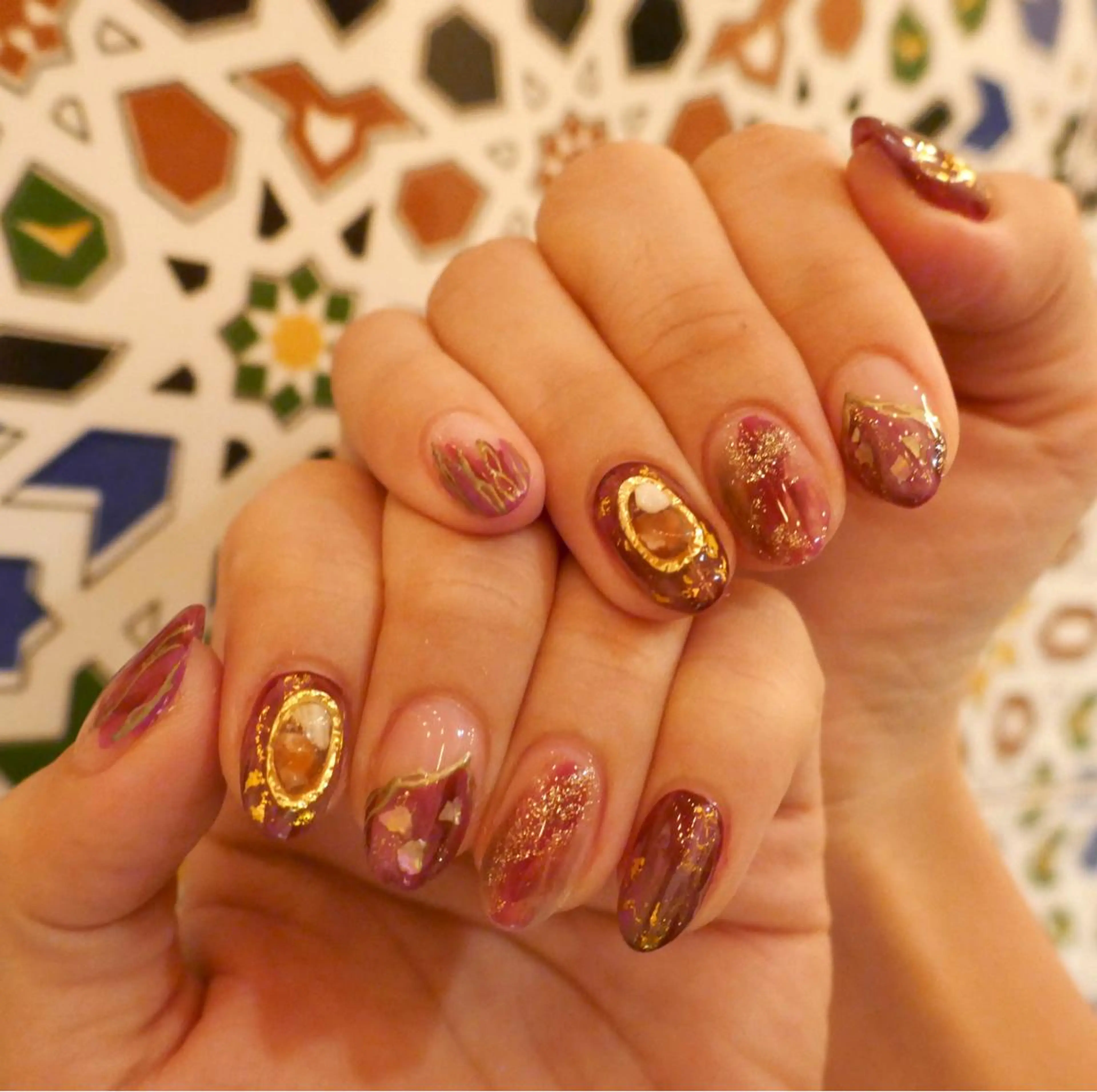 ネイル ボルドー ゴールド ニュアンスネイル Chipieee Tokyoのその他イメージ